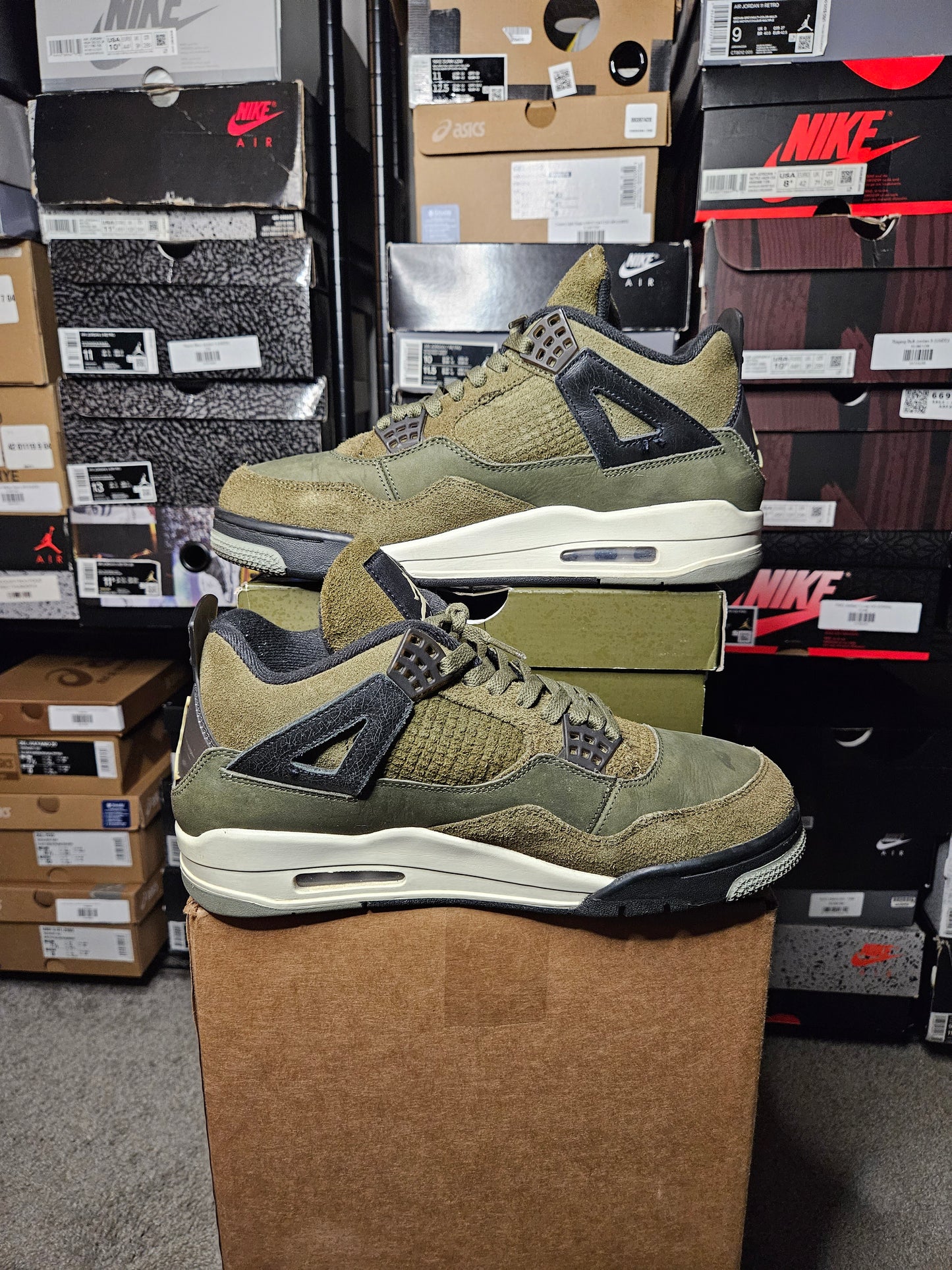 Size 10.5 - Jordan 4 SE Retro Low Craft - Olive