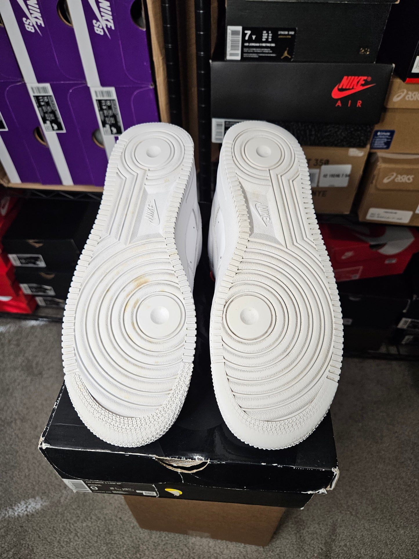 Size 9 - Air Force 1 x Supreme Low Box Logo - White