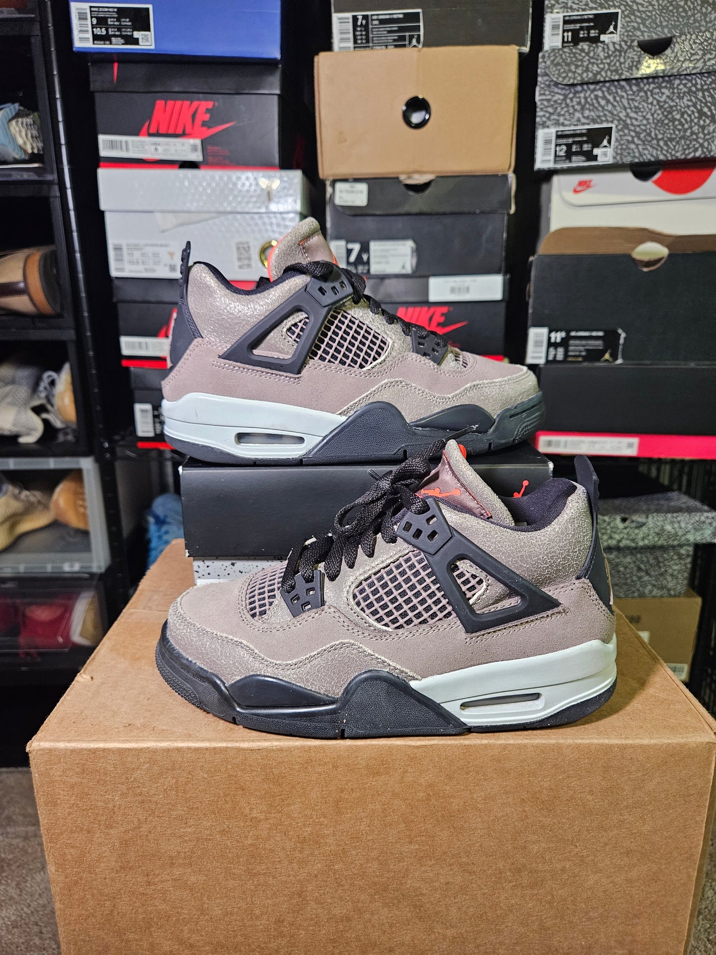 Size 3.5Y - AJ 4 Tuape Haze