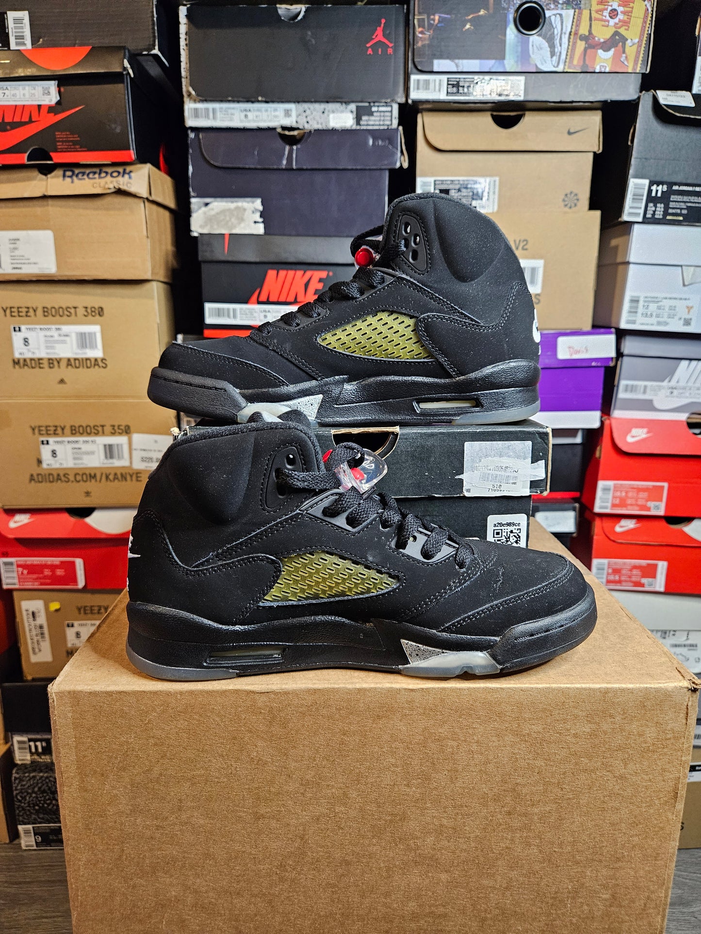 Size 5.5Y - Nike Jordan 5 Retro Black Metallic 2016 GS (845036-003)