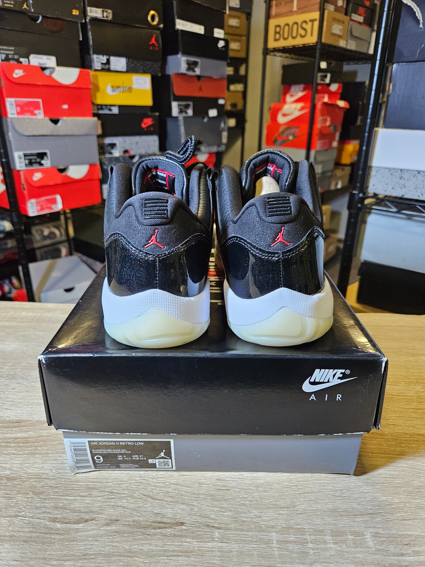 Size 9 - AJ 11 Retro Low 72-10