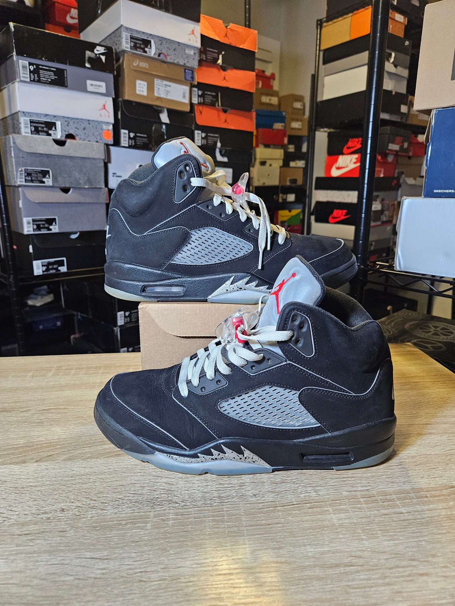 Size 11 - AJ 5 Retro OG Black Metallic Reimagined