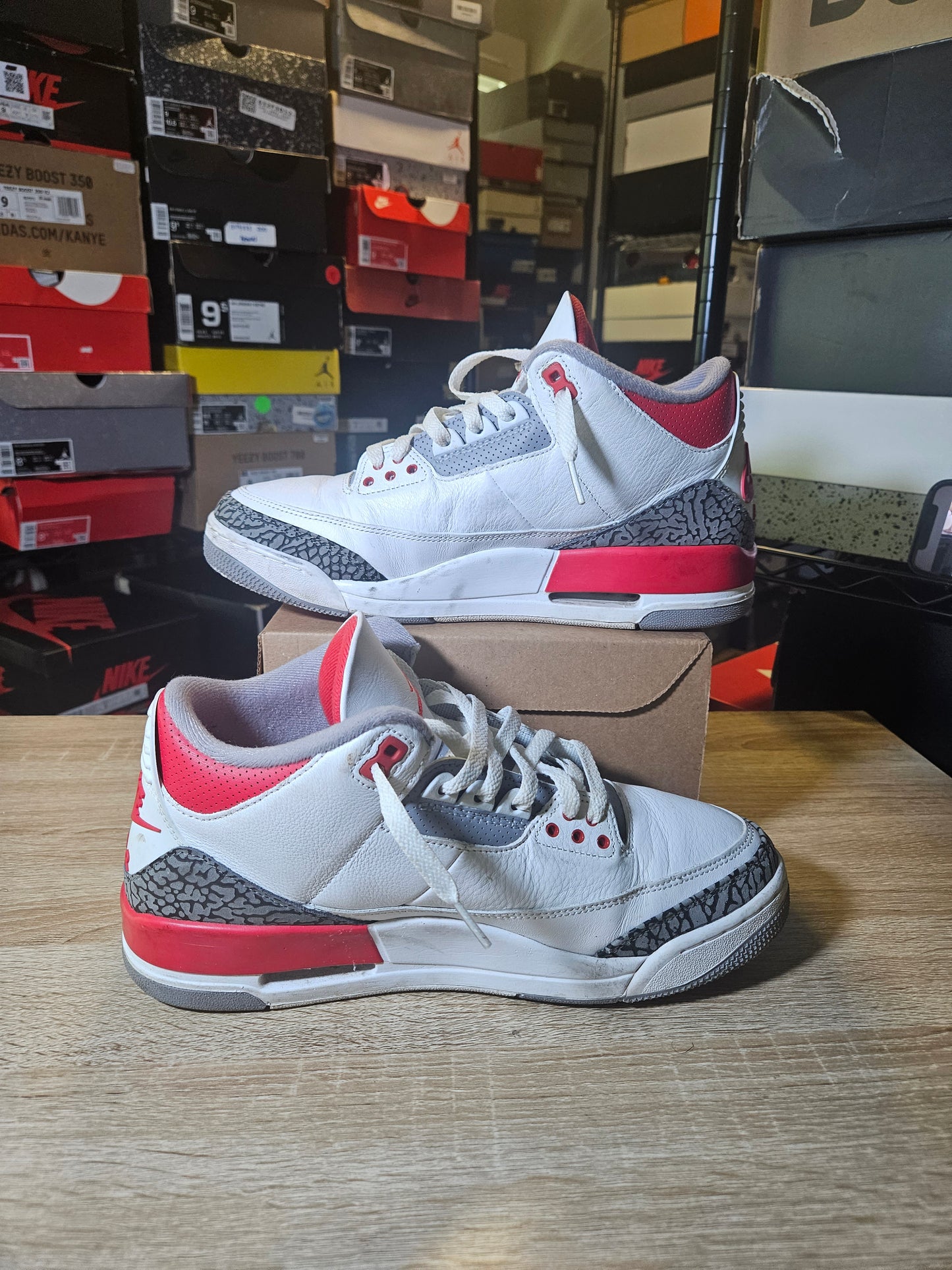 Size 10 - AJ 3 Retro Mid Fire Red