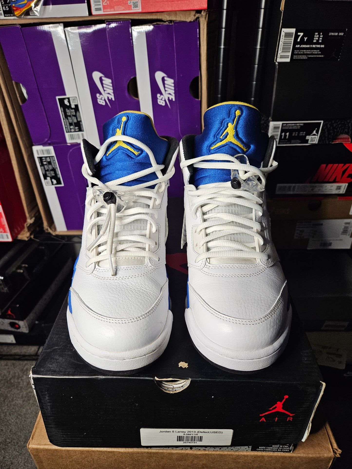 Size 9.5 - AJ 5 Retro 2013 Laney