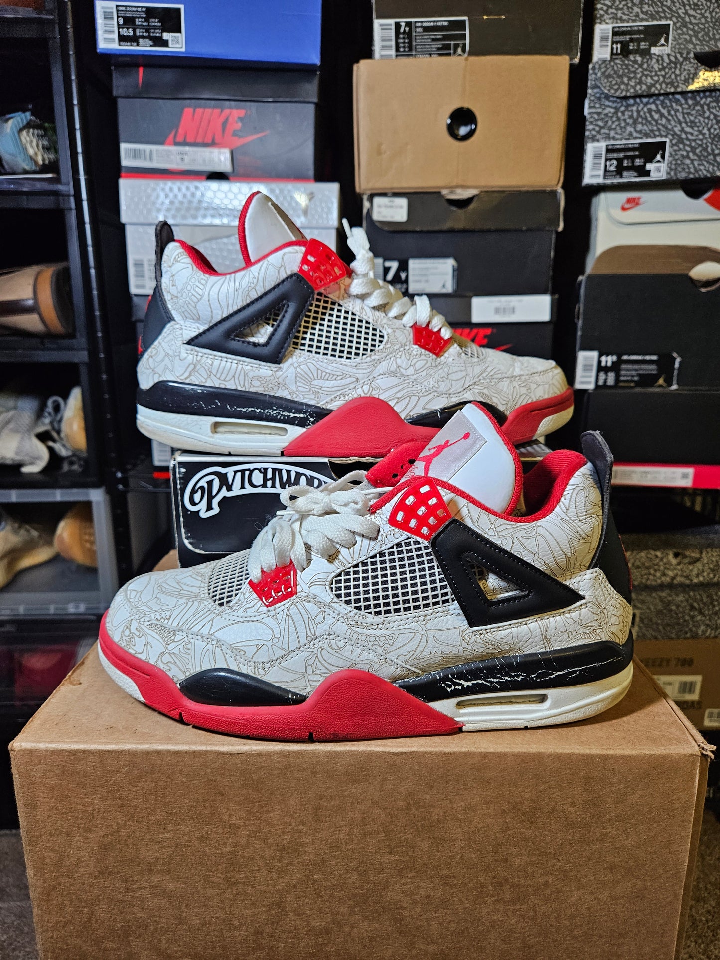 Size 9.5 - AJ 4 Retro White Laser