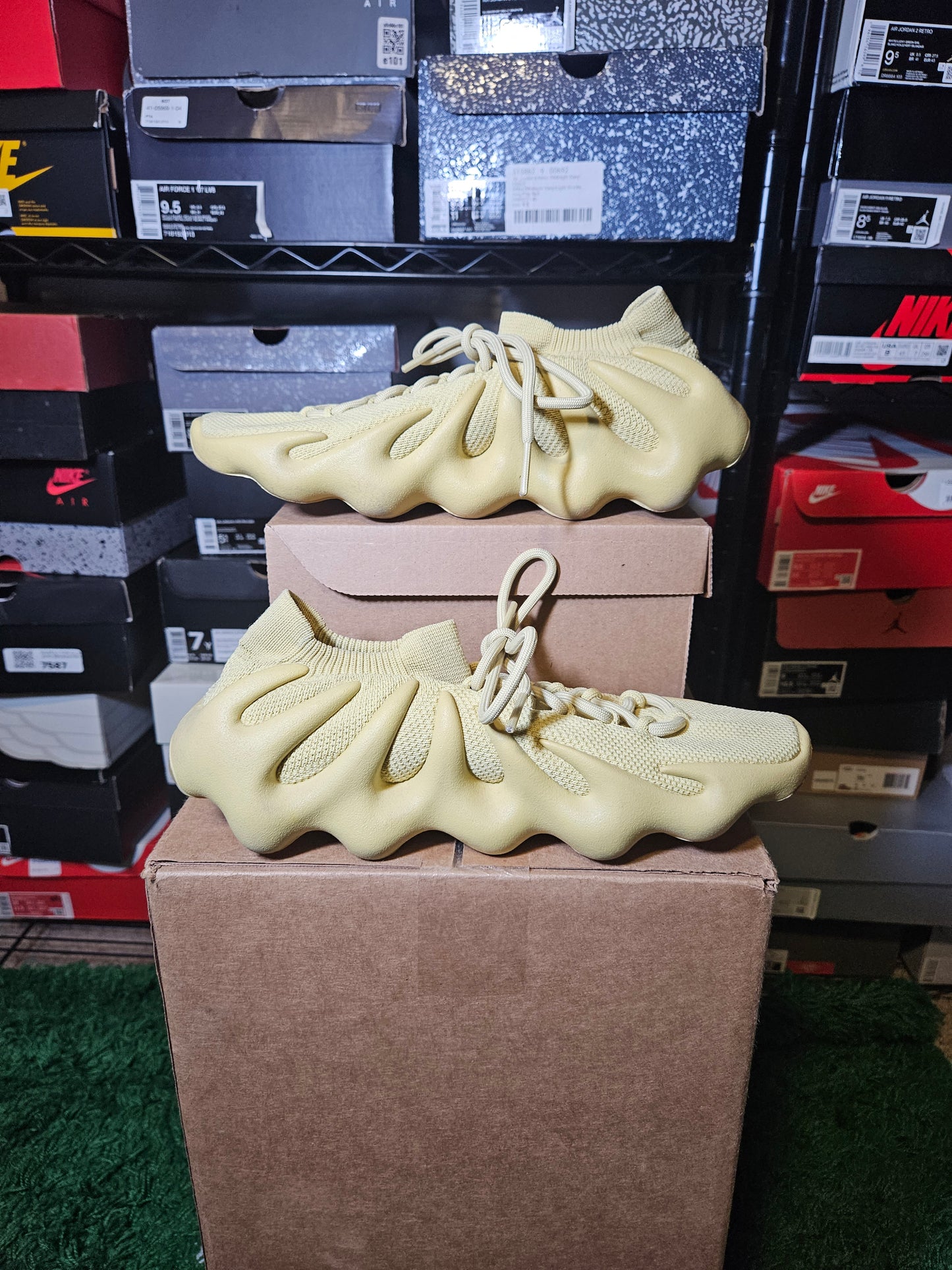Size 9.5 - YZY 450 Sulfur