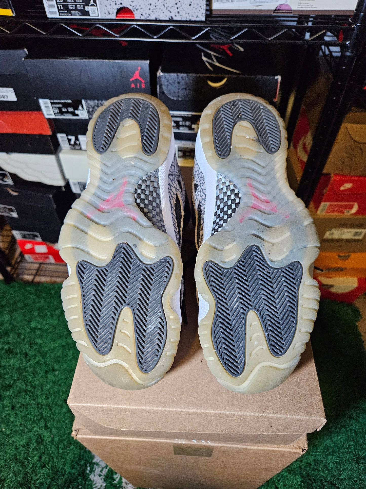 Size 9 - AJ 11 Retro IE Low Black Cement