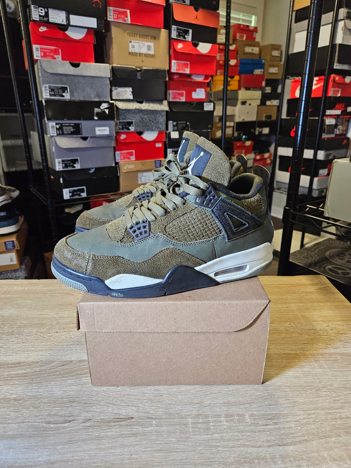 Size 10 - AJ 4 SE Retro Low Craft - Olive
