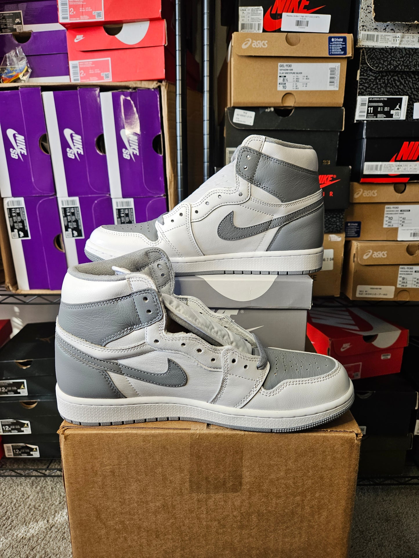 Size 9 - AJ 1 Retro High OG Stealth