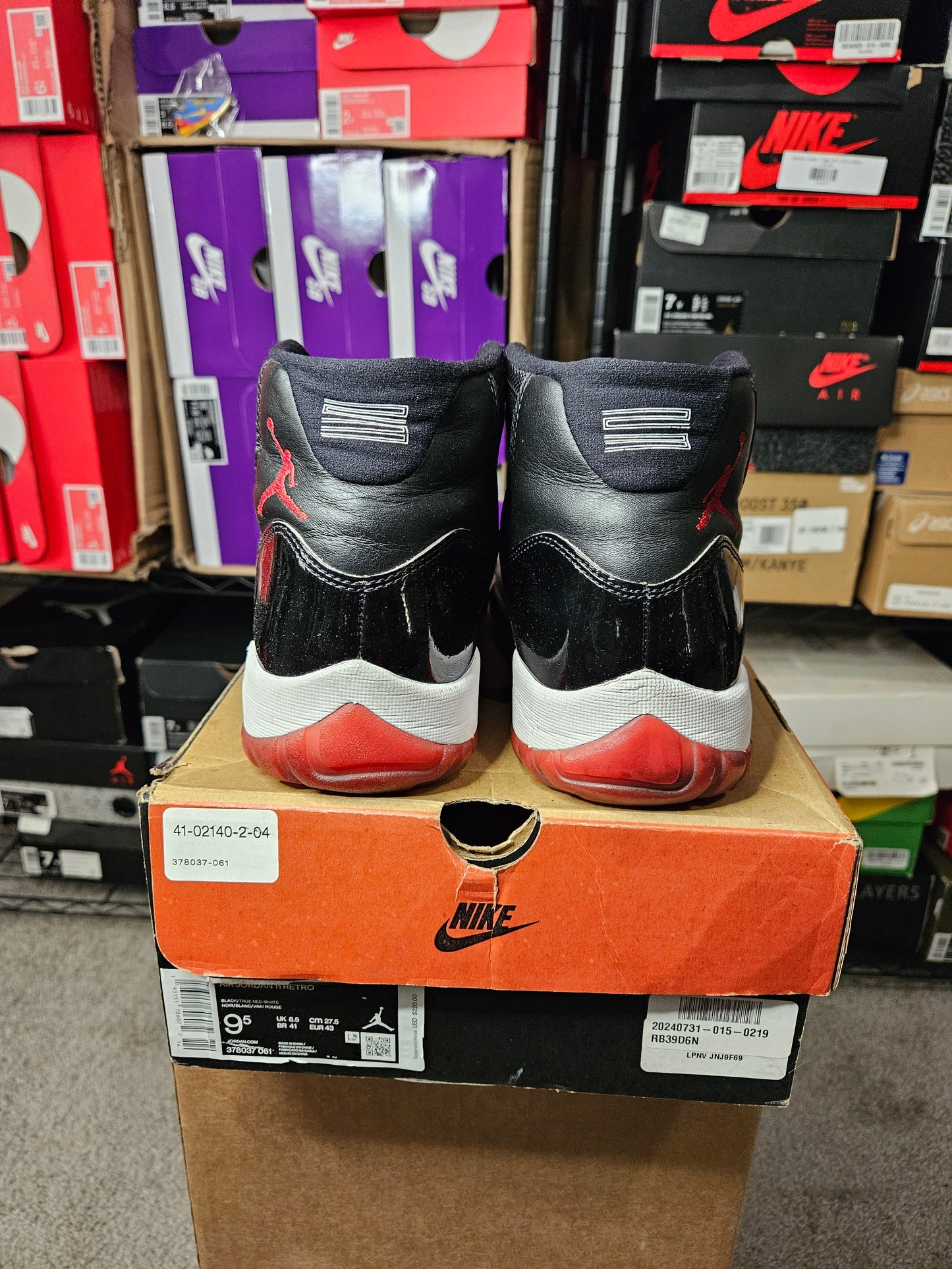 Size 9.5 - AJ 11 Retro High Bred