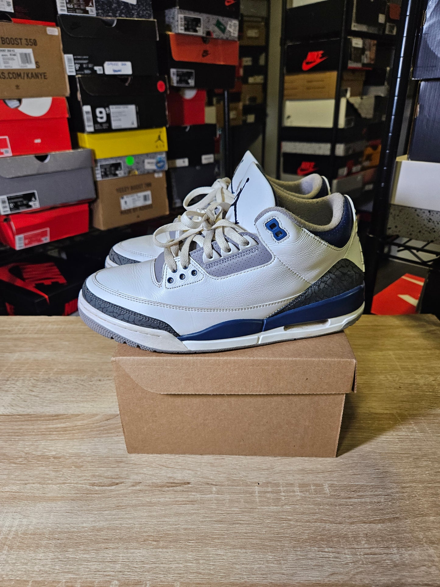 Size 9.5 - AJ 3 Retro Midnight Navy