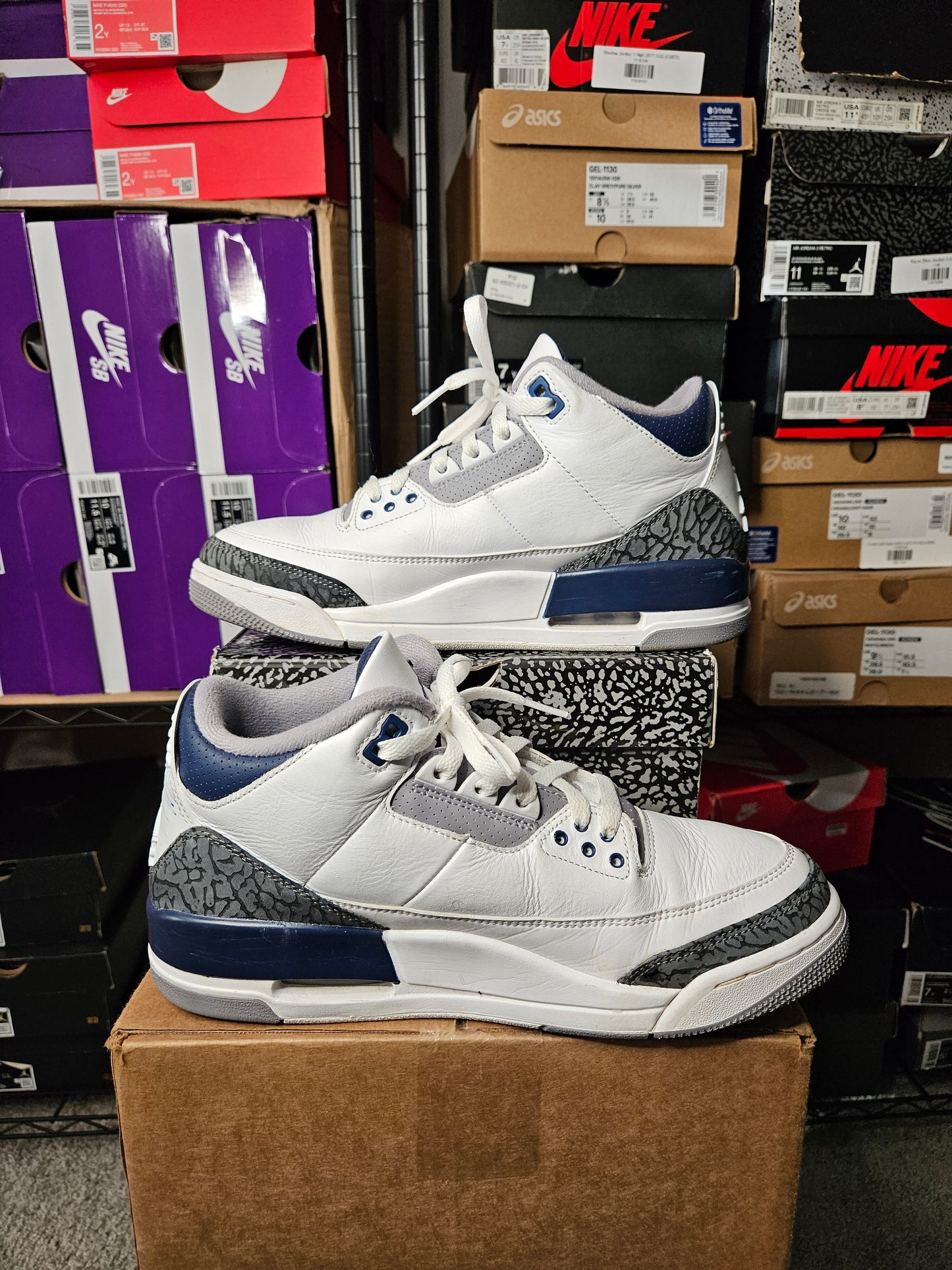 Size 9 - AJ 3 Retro Midnight Navy
