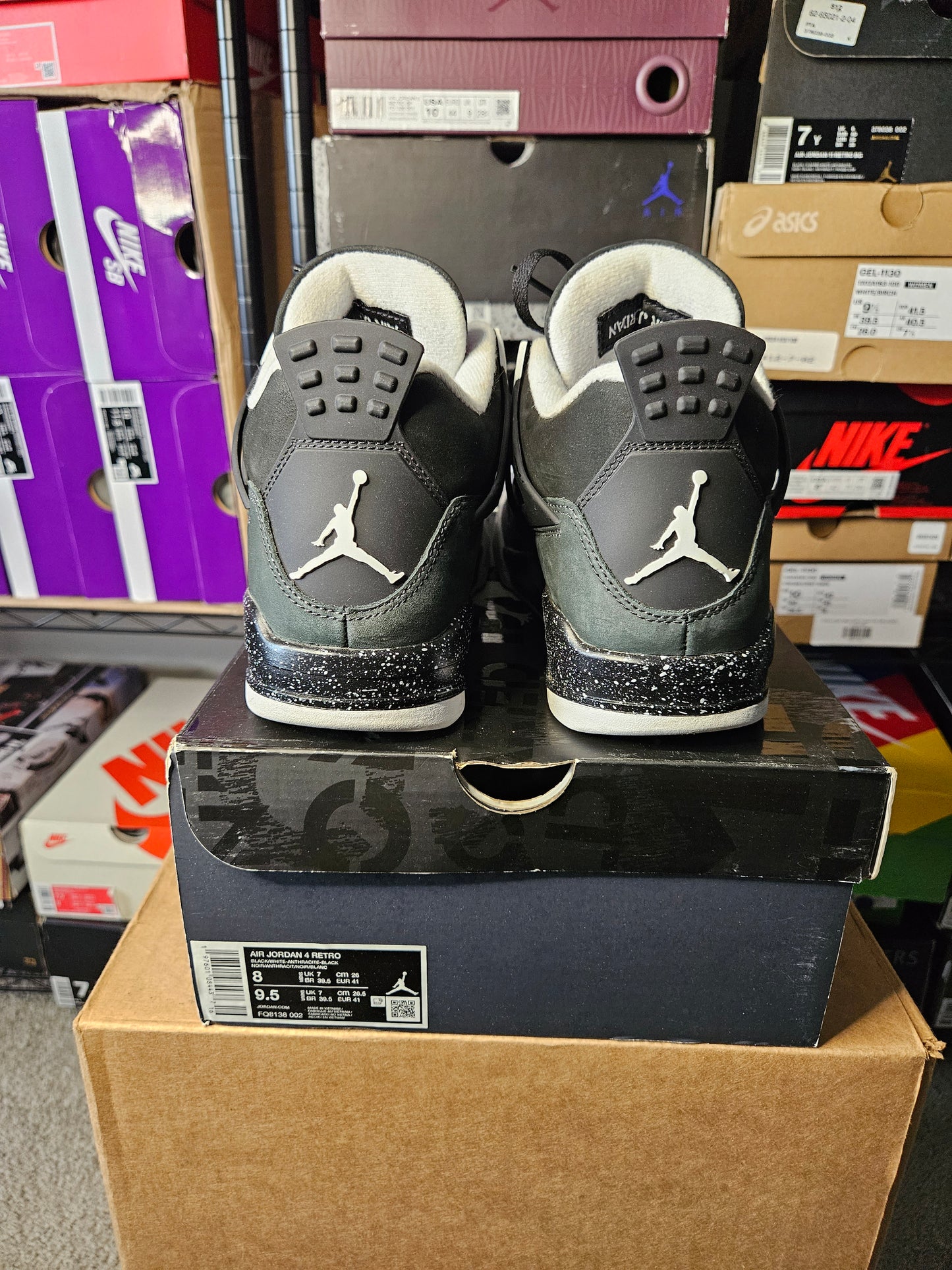 Size 8 - AJ 4 Retro 2024 Fear