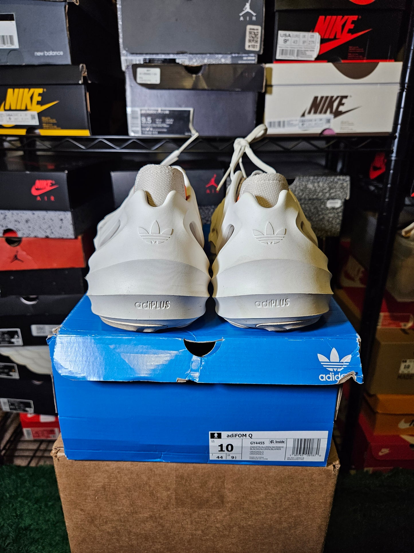 Size 10 - adiFOM Q Off-White