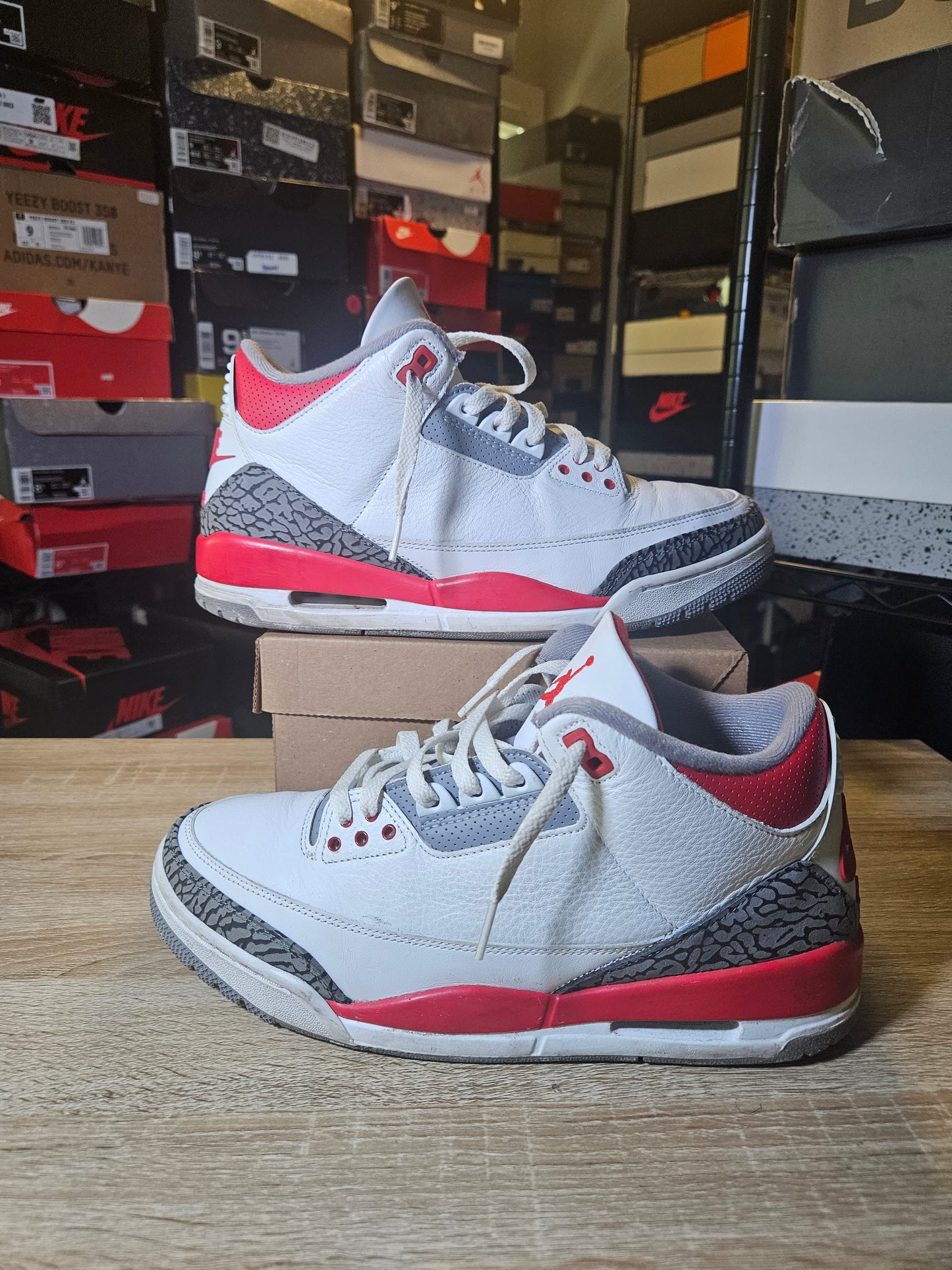 Size 10 - AJ 3 Retro Mid Fire Red