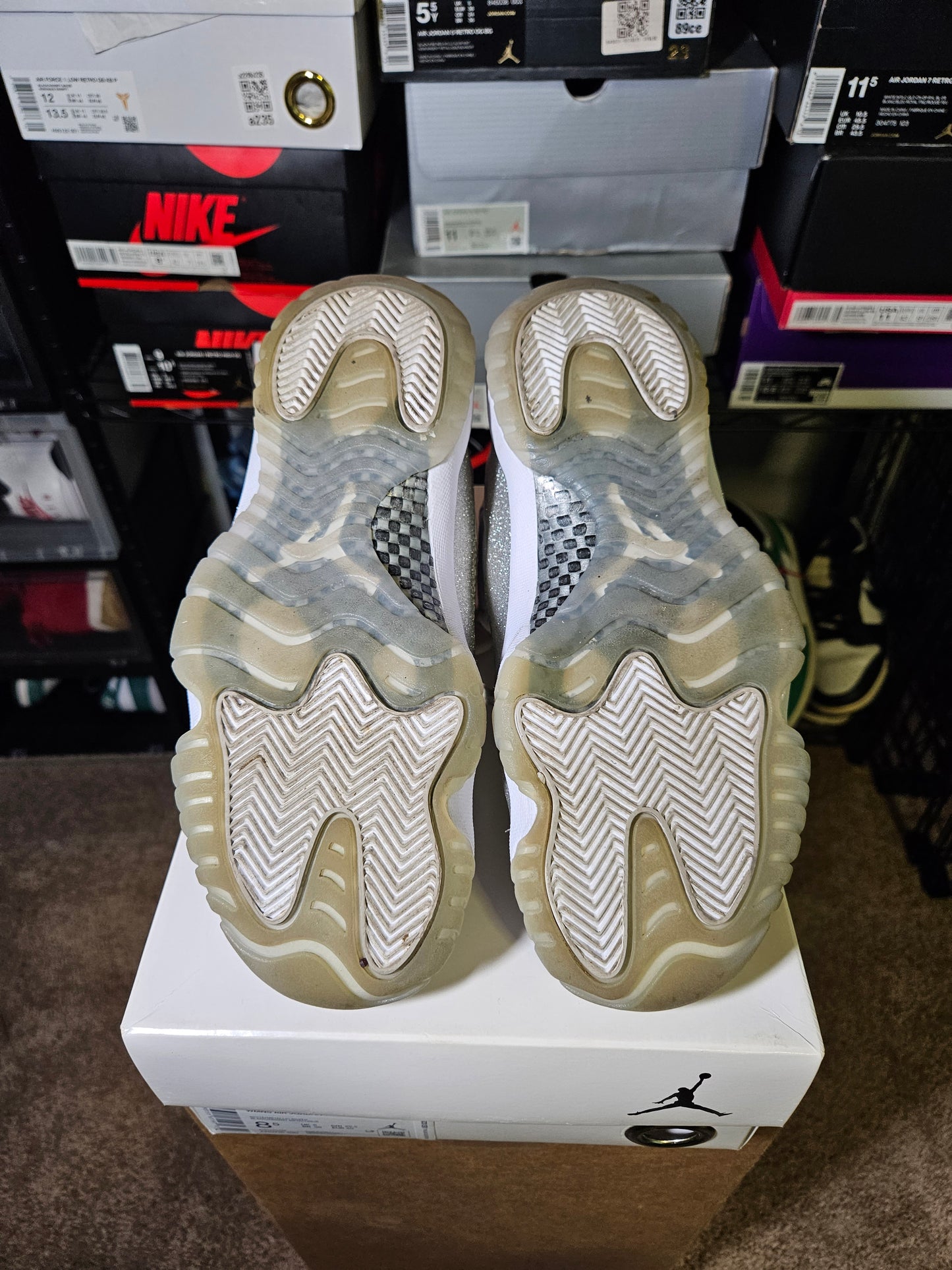 Size 8.5W/7M - Air Jordan 11 Retro Vast Grey