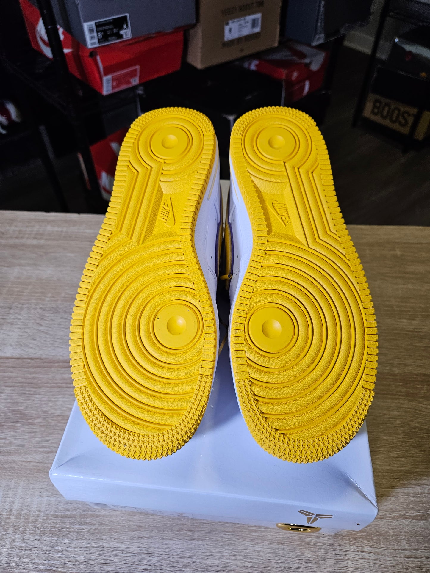 Size 5.5 - Kobe Bryant x Air Force 1 Retro QS Low Lakers Home
