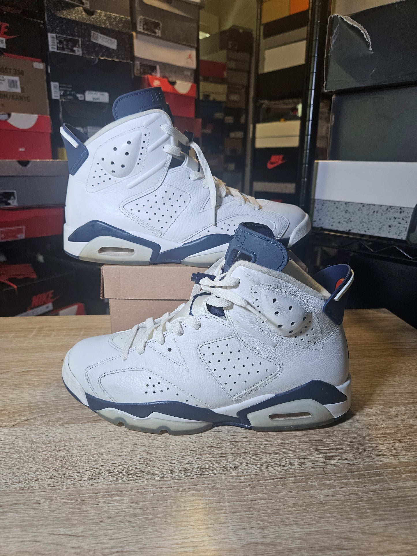 Size 9.5 - AJ 6 Retro Midnight Navy
