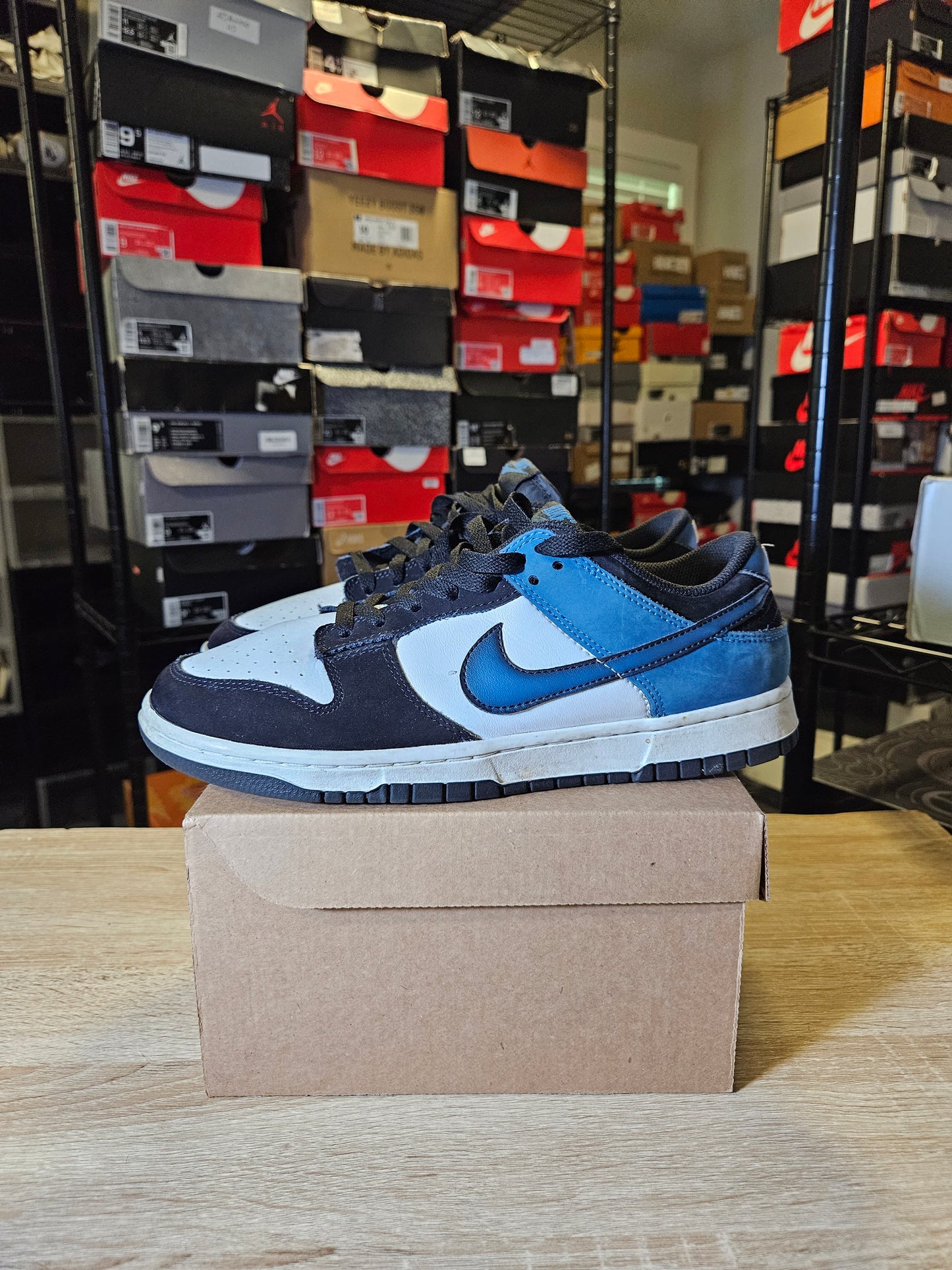 Size 9 - Dunk Low Airbrush - Industrial Blue
