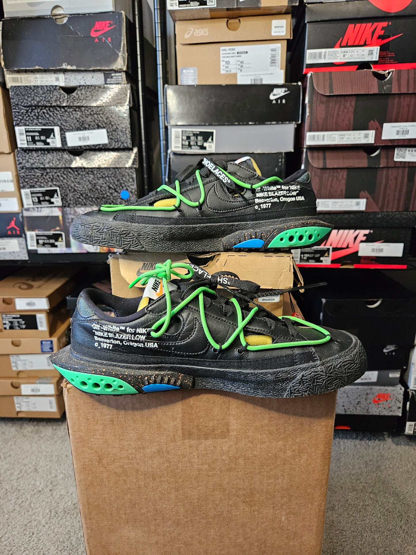 Size 9 - OW x Blazer Low Black