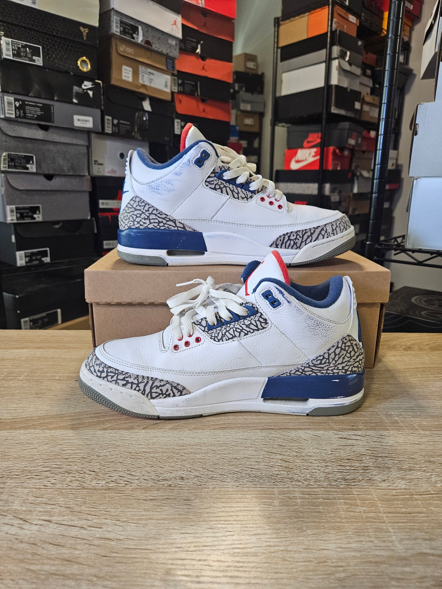 Size 10 - AJ 3 Retro OG Mid True Blue