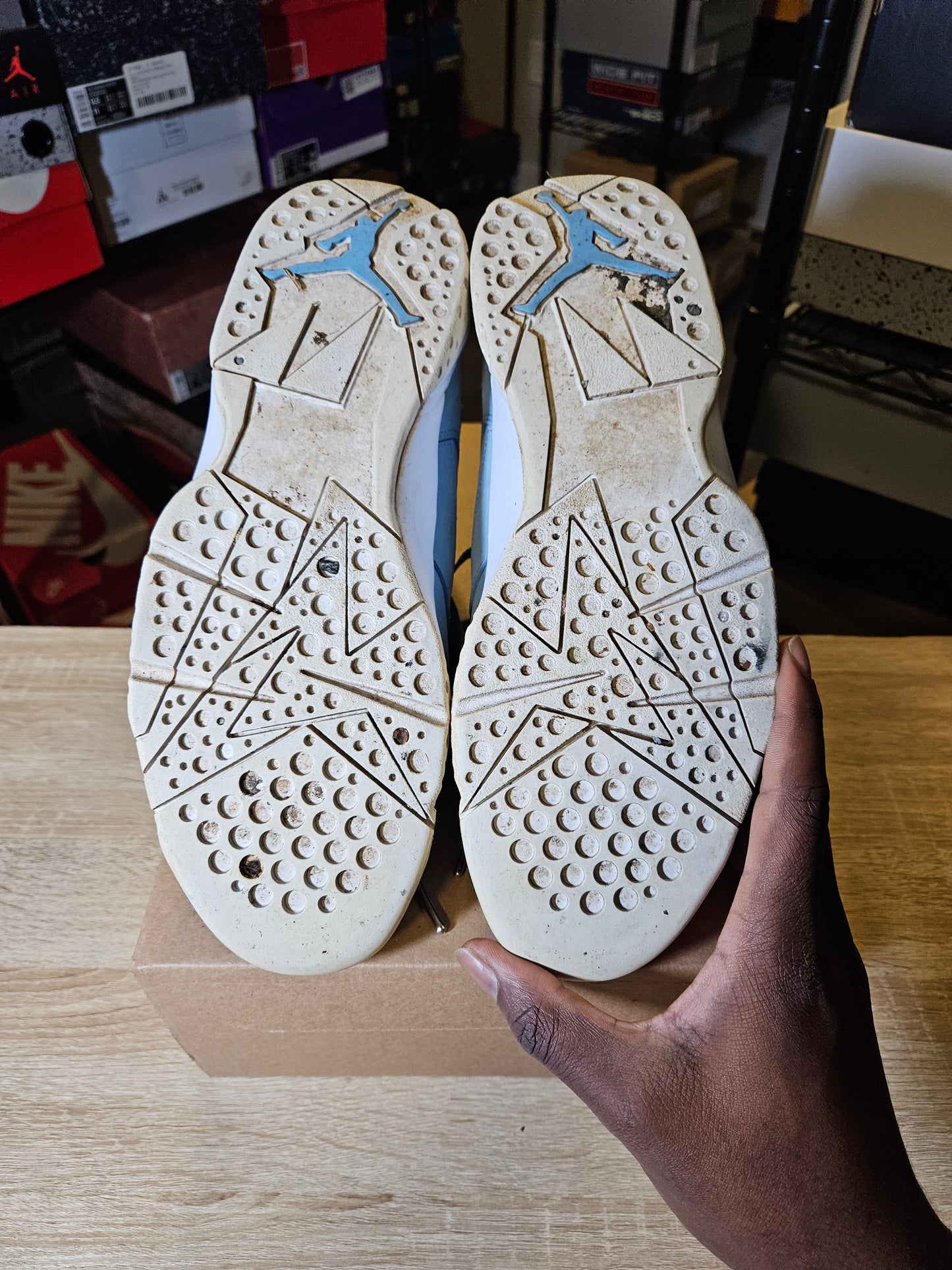 Size 9.5 - AJ 7 Retro Pantone
