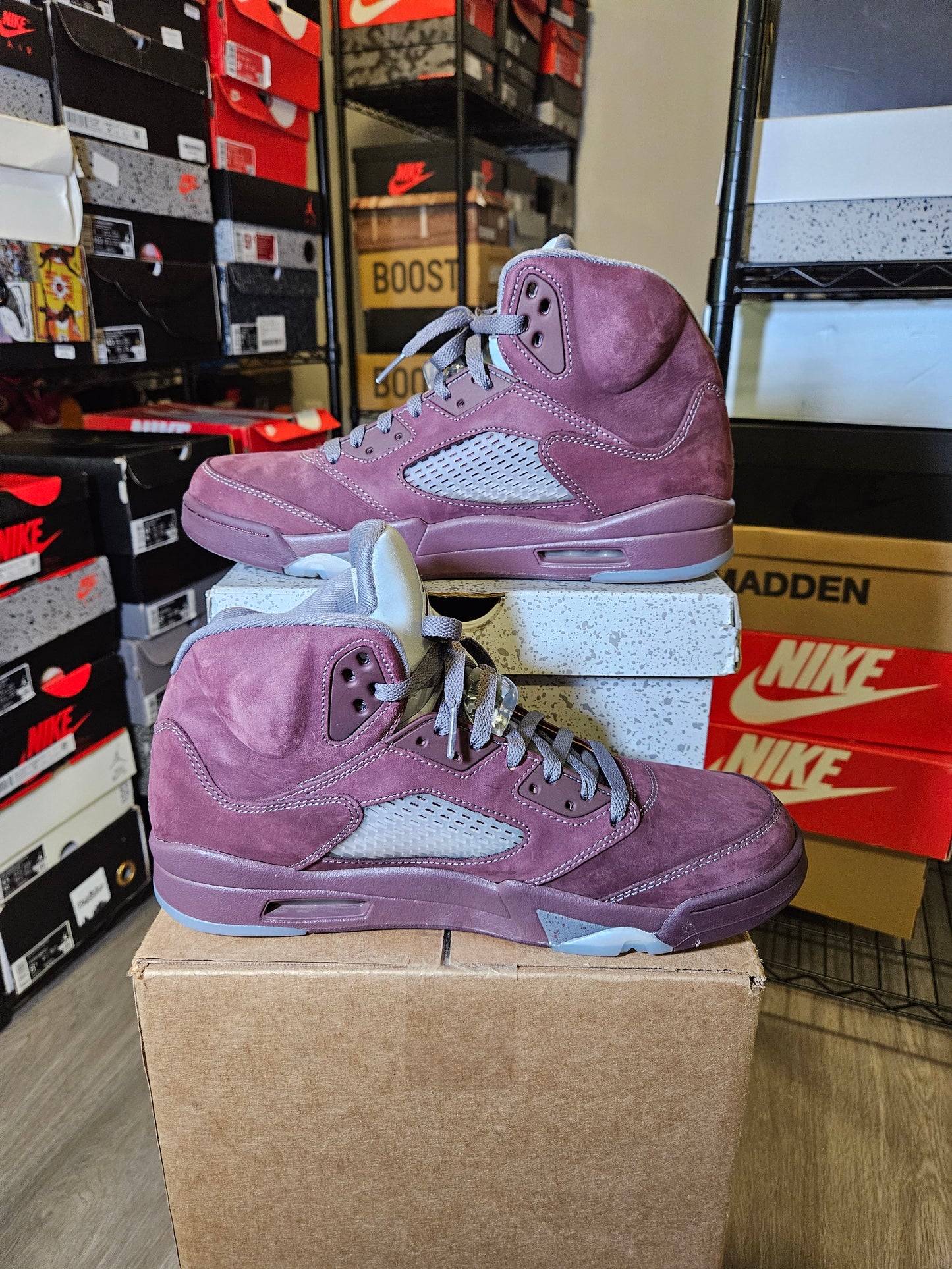 Size 11.5 - AJ 5 Retro SE 2023 Burgundy