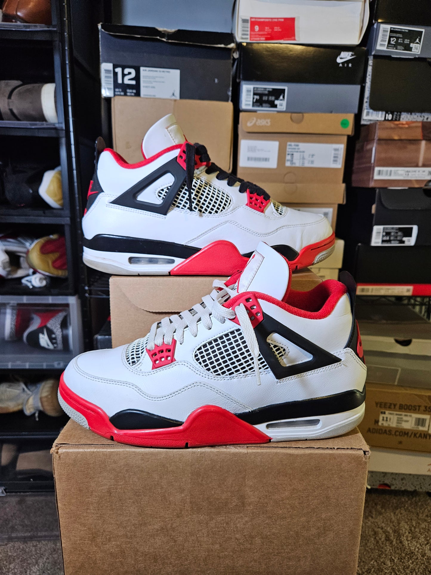 Size 10 - AJ 4 Fire Red