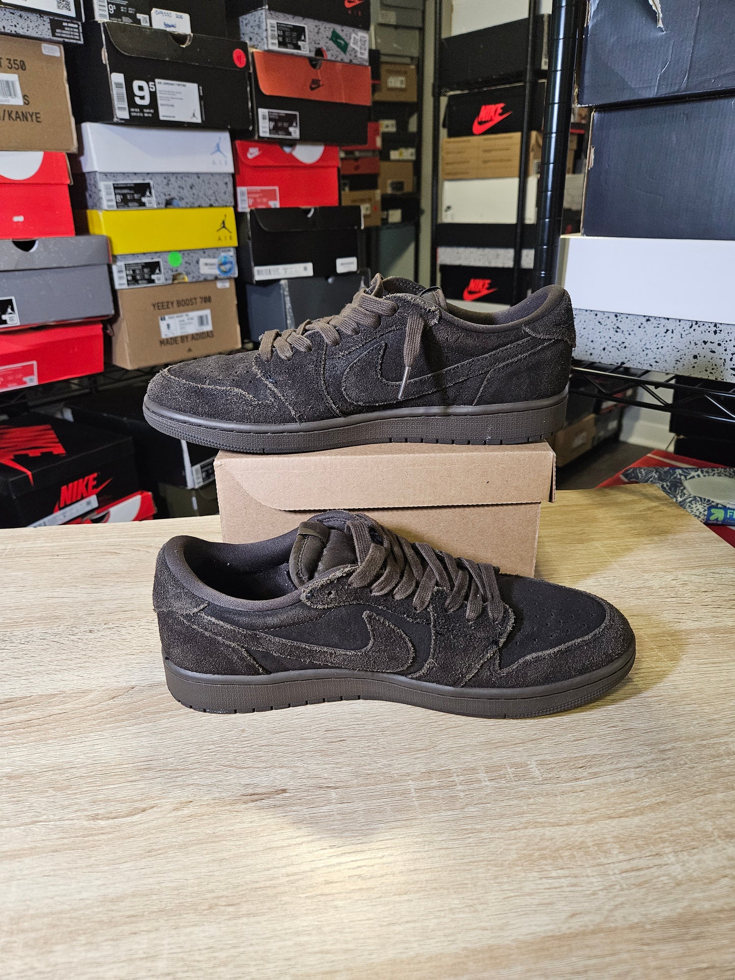 Size 10 - Travis Scott x AJ 1 Retro OG SP Low Velvet Brown