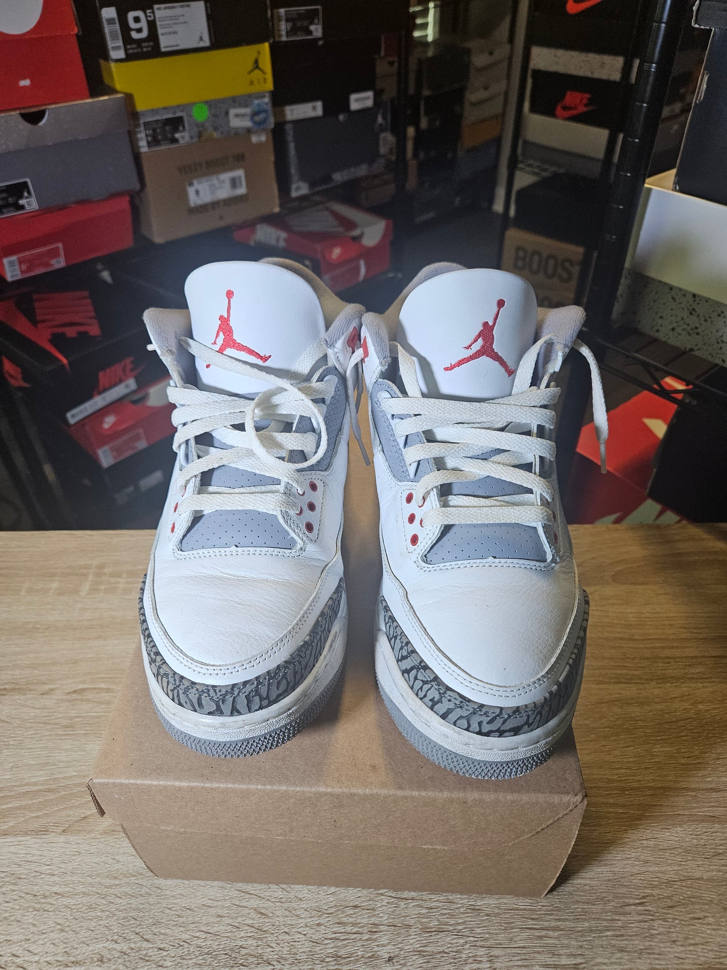 Size 10 - AJ 3 Retro Mid Fire Red