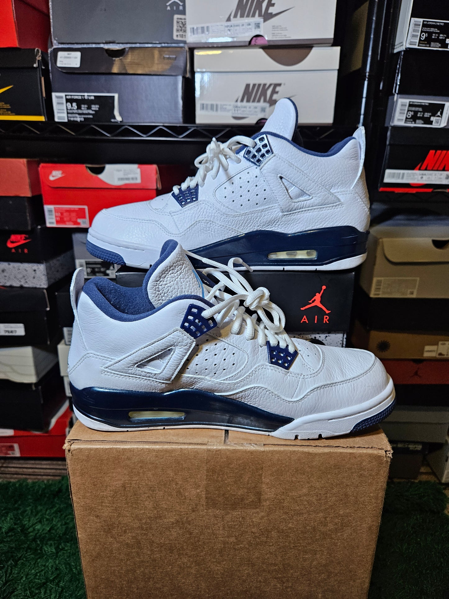 Size 10 - AJ 4 Retro LS Columbia