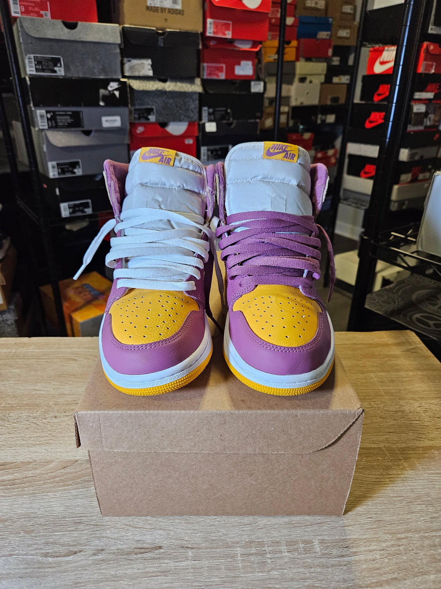 Size 9.5 - AJ 1 Retro High OG Brotherhood 2022