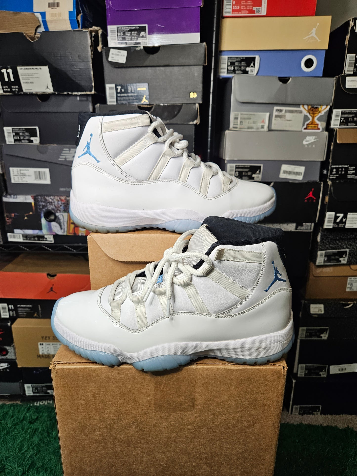 Size 10 - AJ 11 Retro 2024 Legend Blue