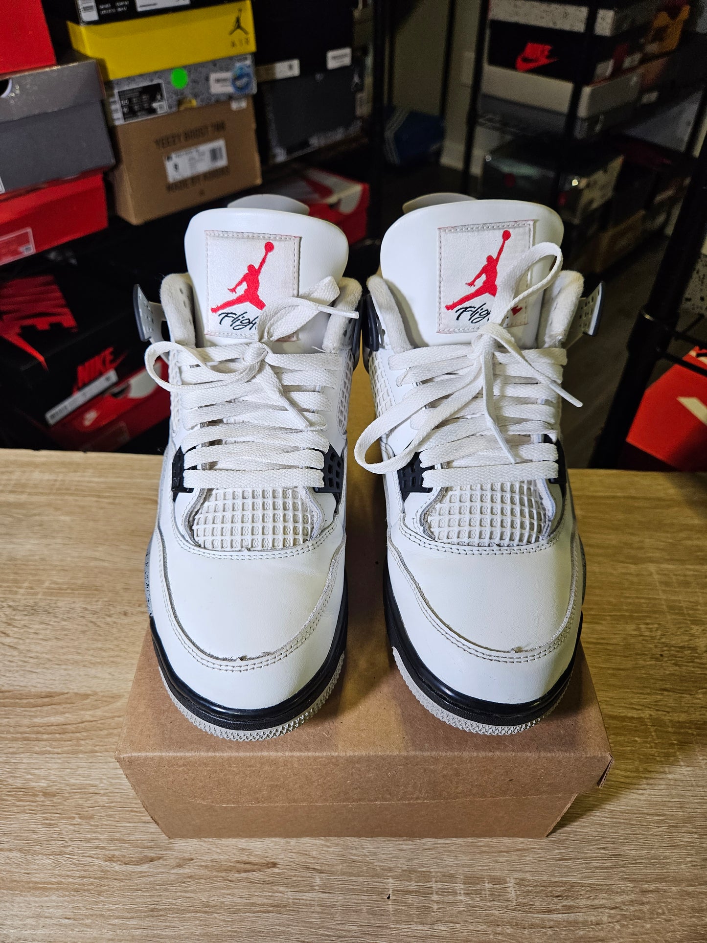 Size 9 - AJ 4 Retro OG 2025 White Cement