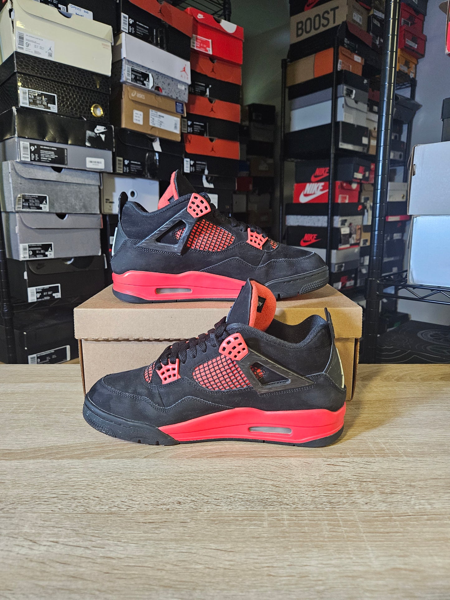 Size 9.5 - AJ 4 Retro Mid Red Thunder