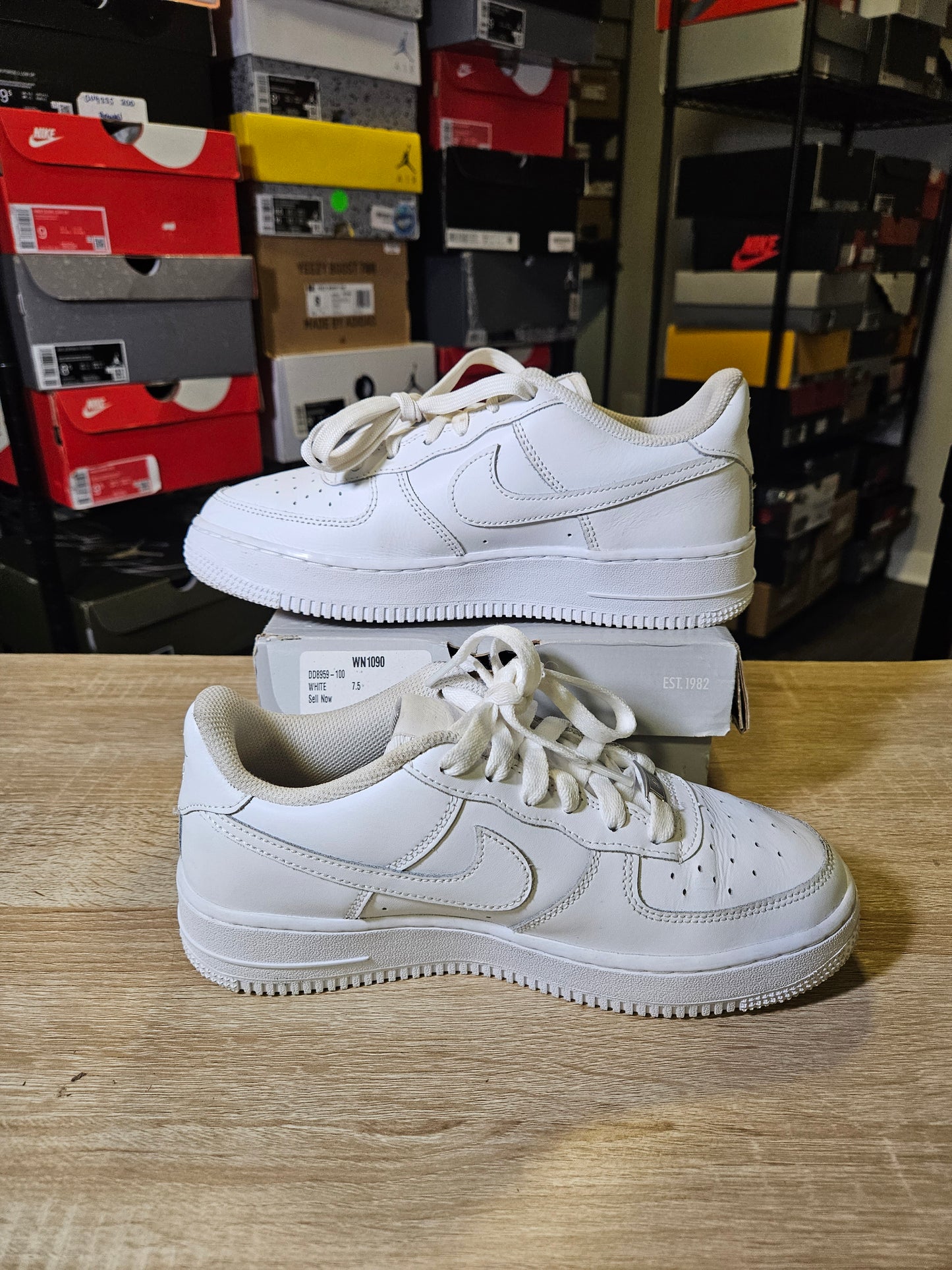 Size 7.5W/6M - AF1 Low White 2018