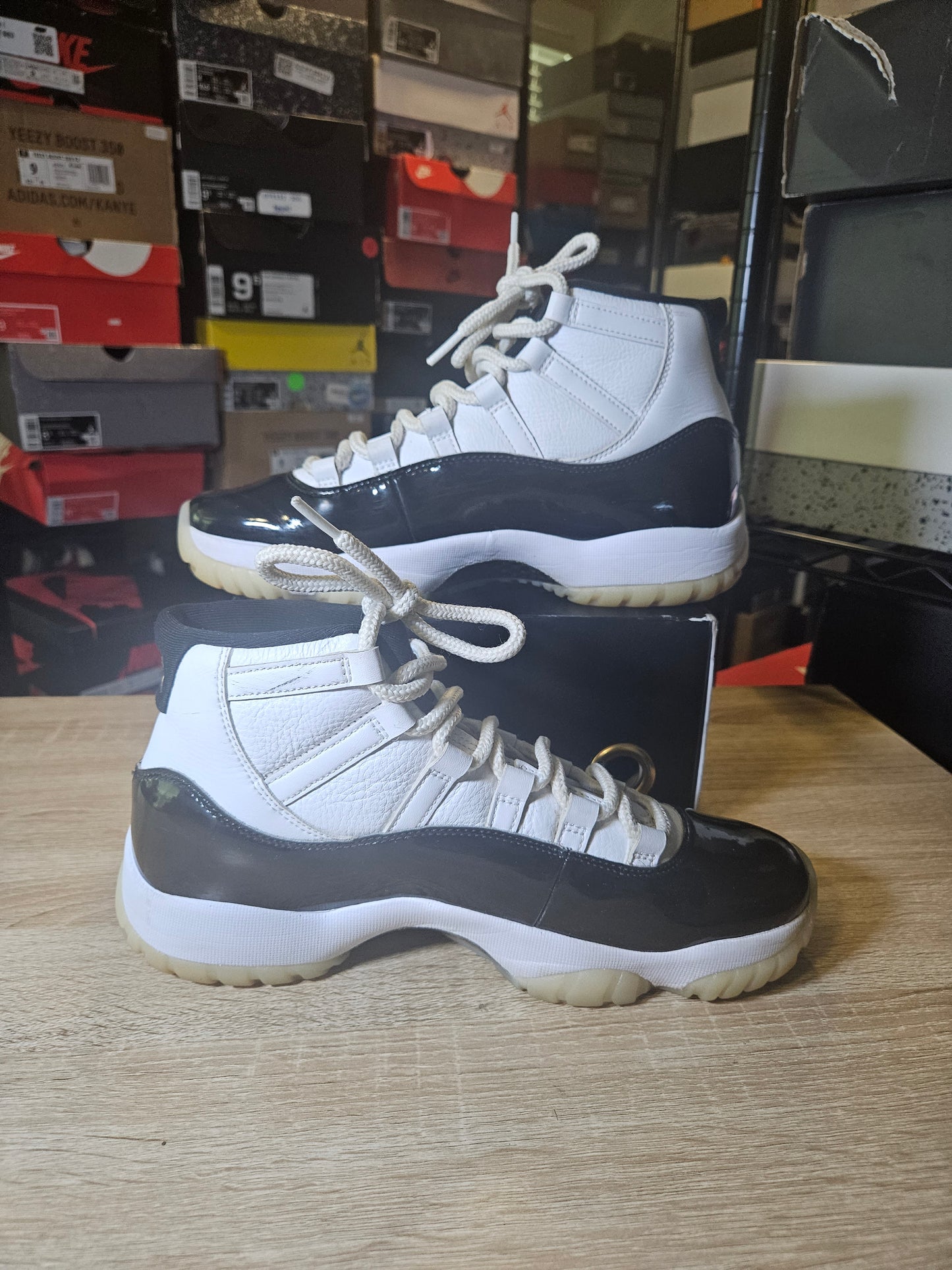 Size 9 - AJ 11 Retro Mid Gratitude / Defining Moments