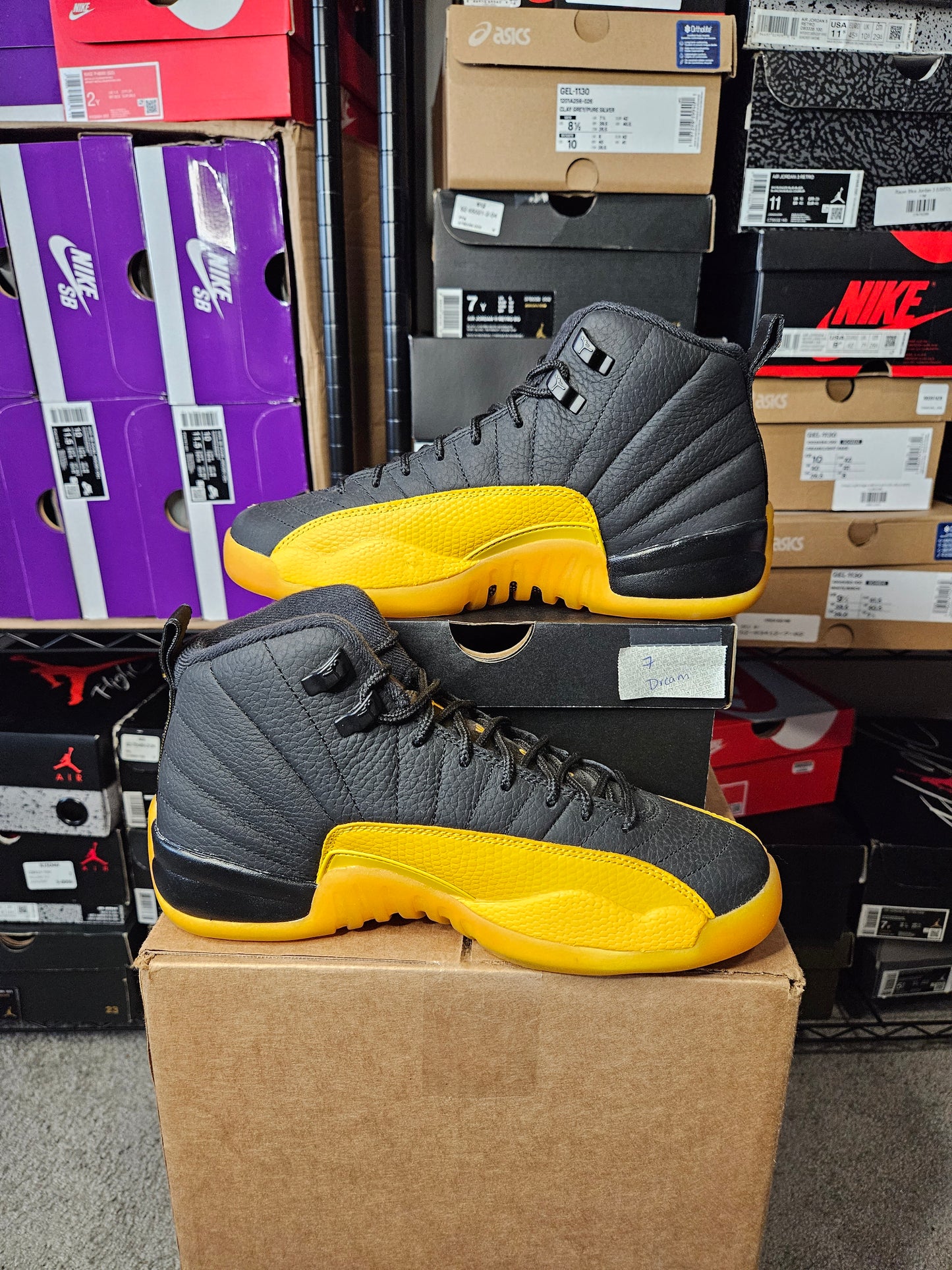 Size 7 - AJ 12 Retro University Gold 2020