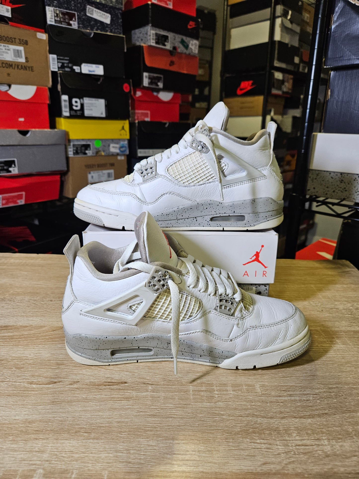 Size 8.5 - AJ 4 Retro Mid White Oreo