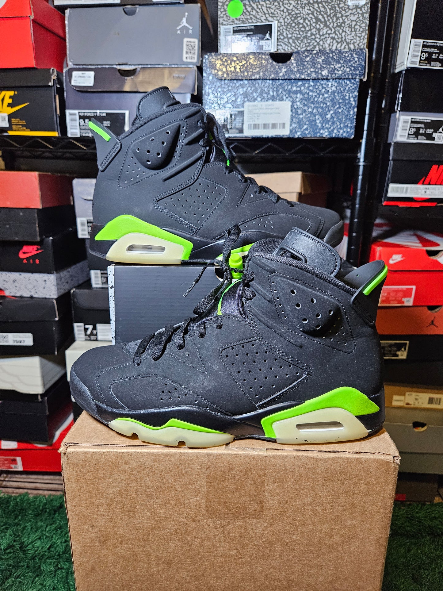 Size 9 - AJ 6 Retro Electric Green 2021