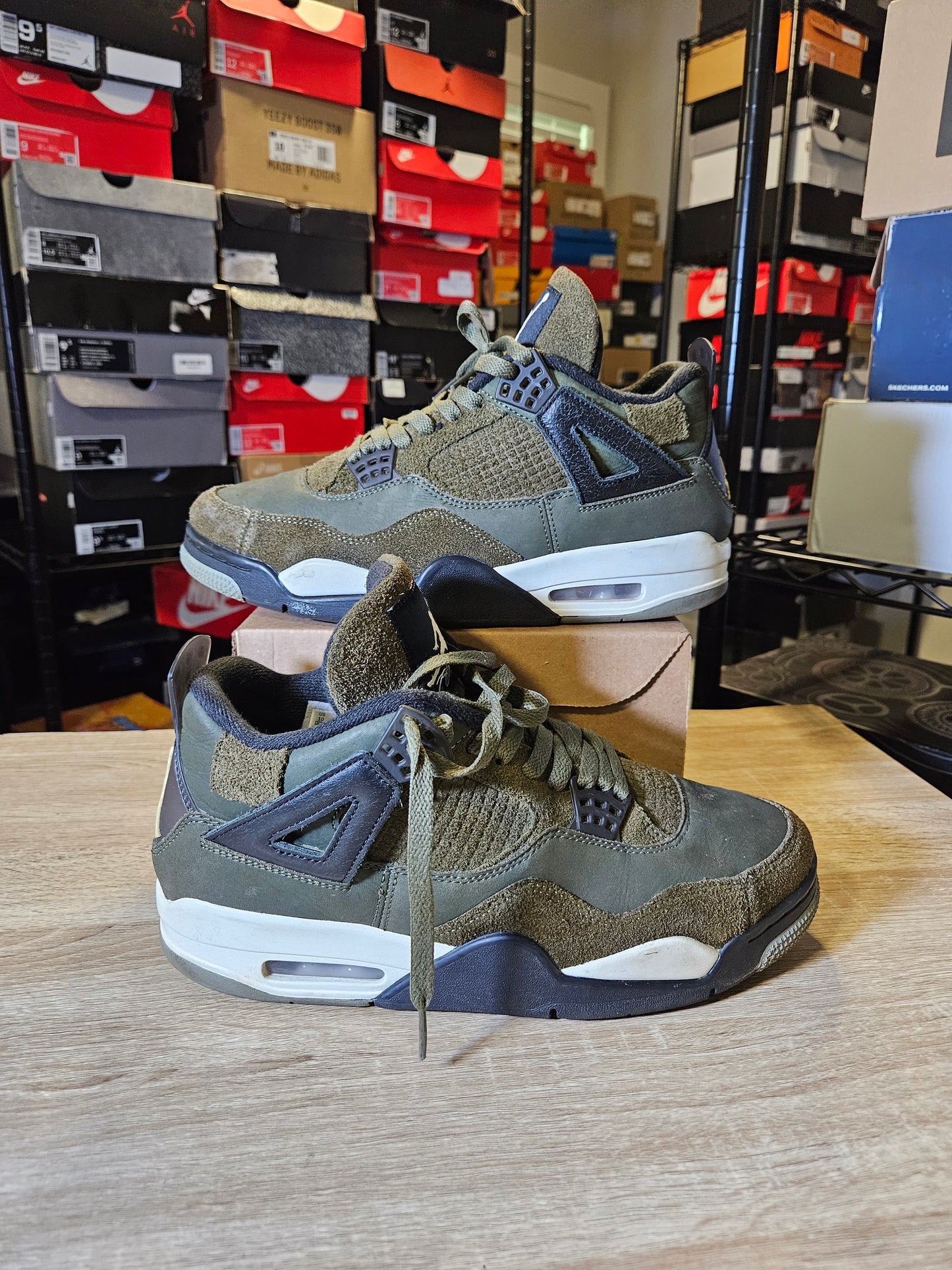 Size 10 - AJ 4 SE Retro Low Craft - Olive