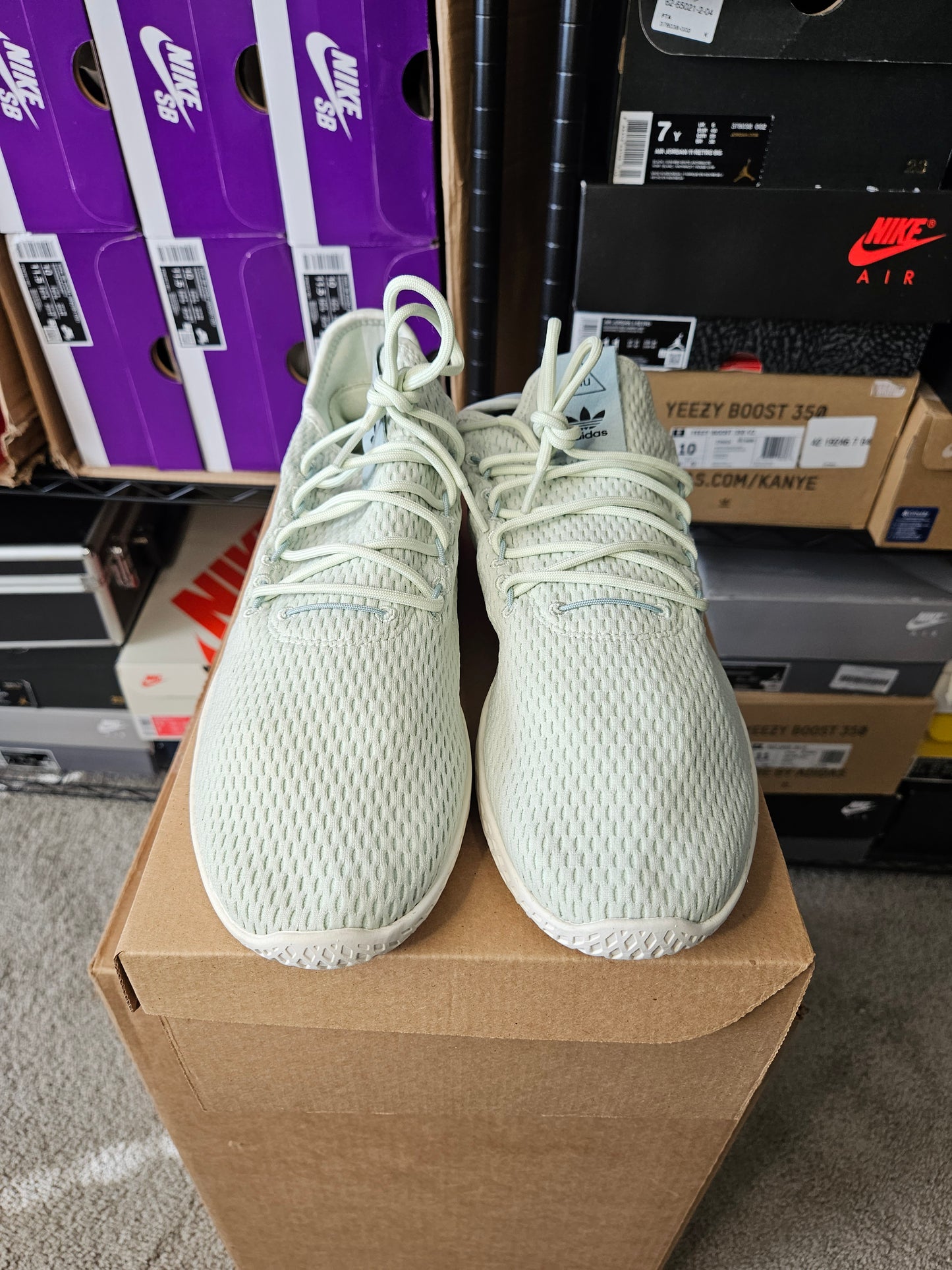 Size 10.5 - Pharrell x Tennis Hu Linen Green