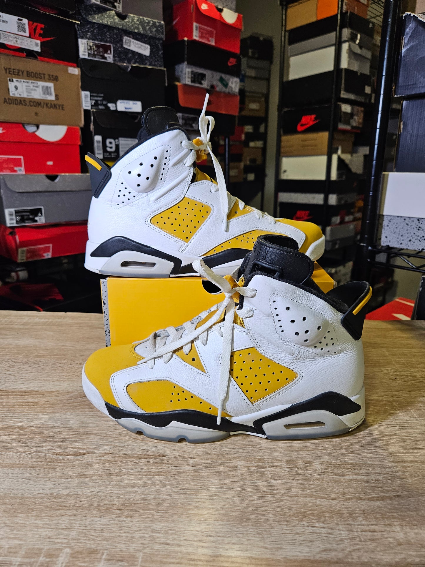 Size 9.5 - AJ 6 Retro Yellow Ochre