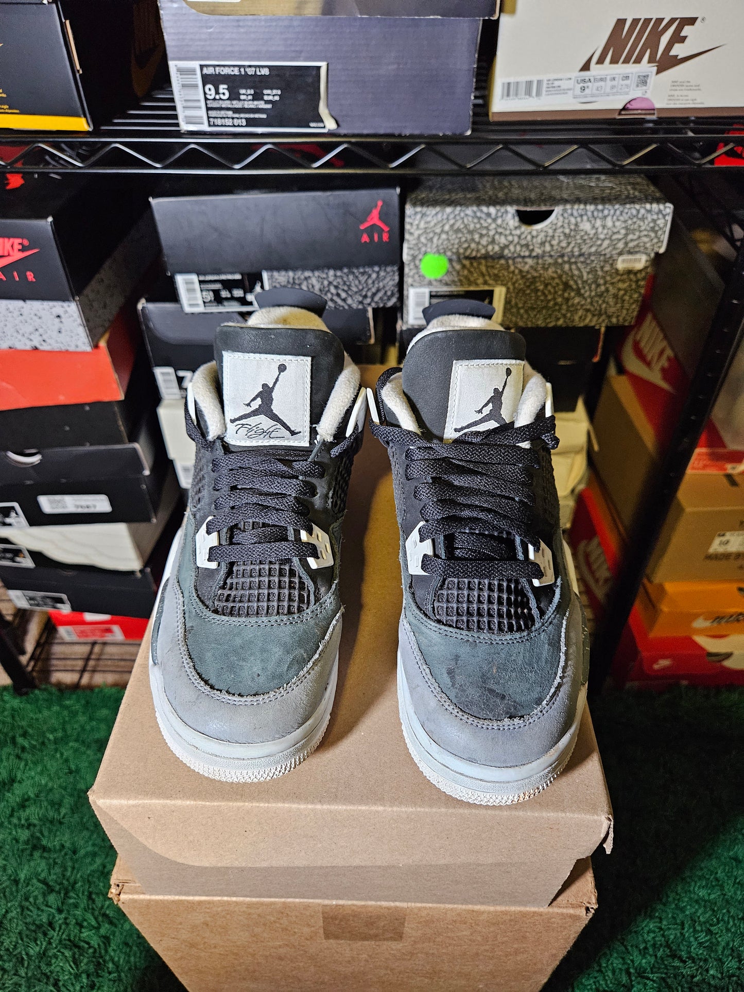 Size 4 - AJ 4 Retro 2024 Fear