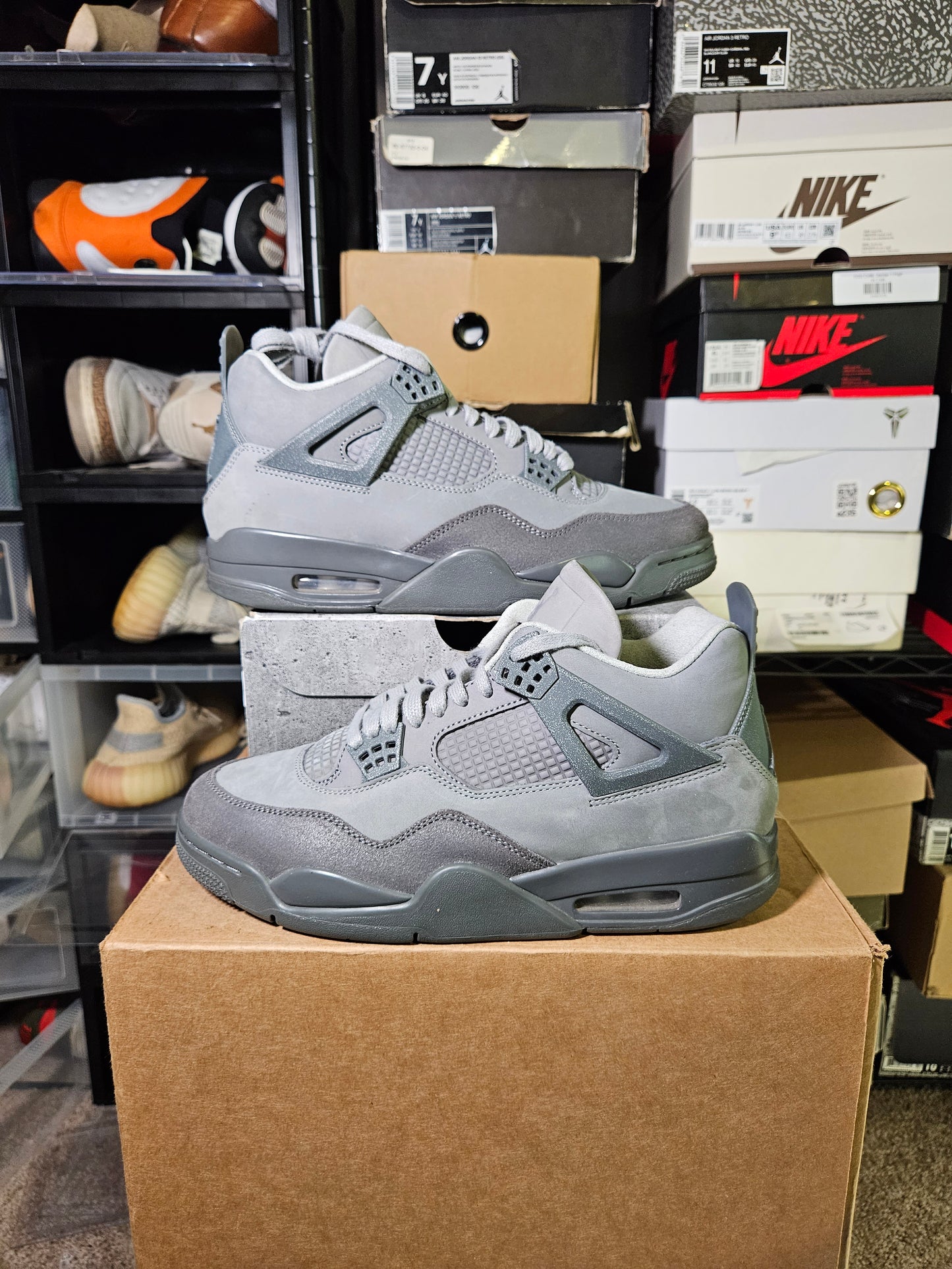 Size 9 - AJ 4 Retro SE Wet Cement