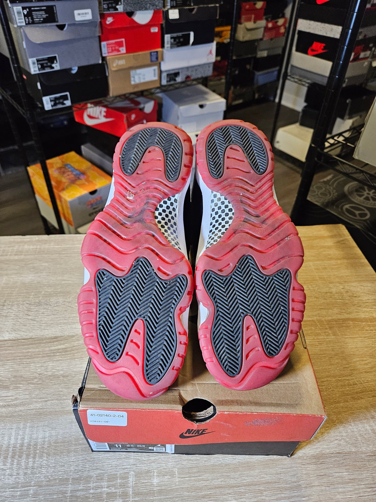 Size 11 - AJ 11 Retro High Bred