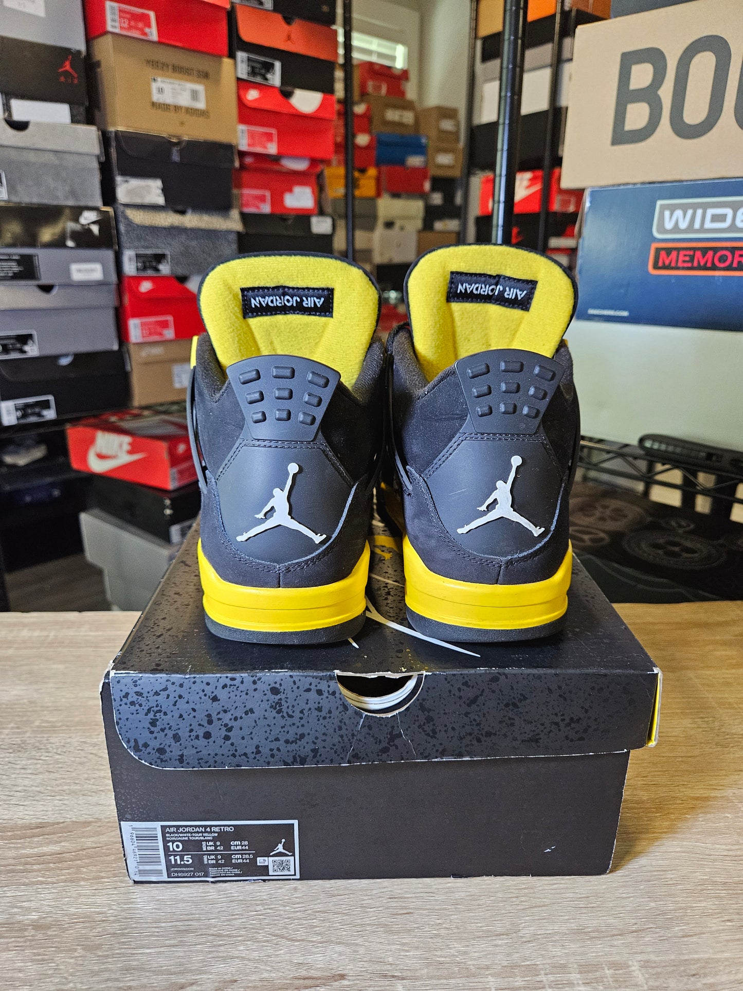 Size 10 - AJ 4 Retro Mid Thunder
