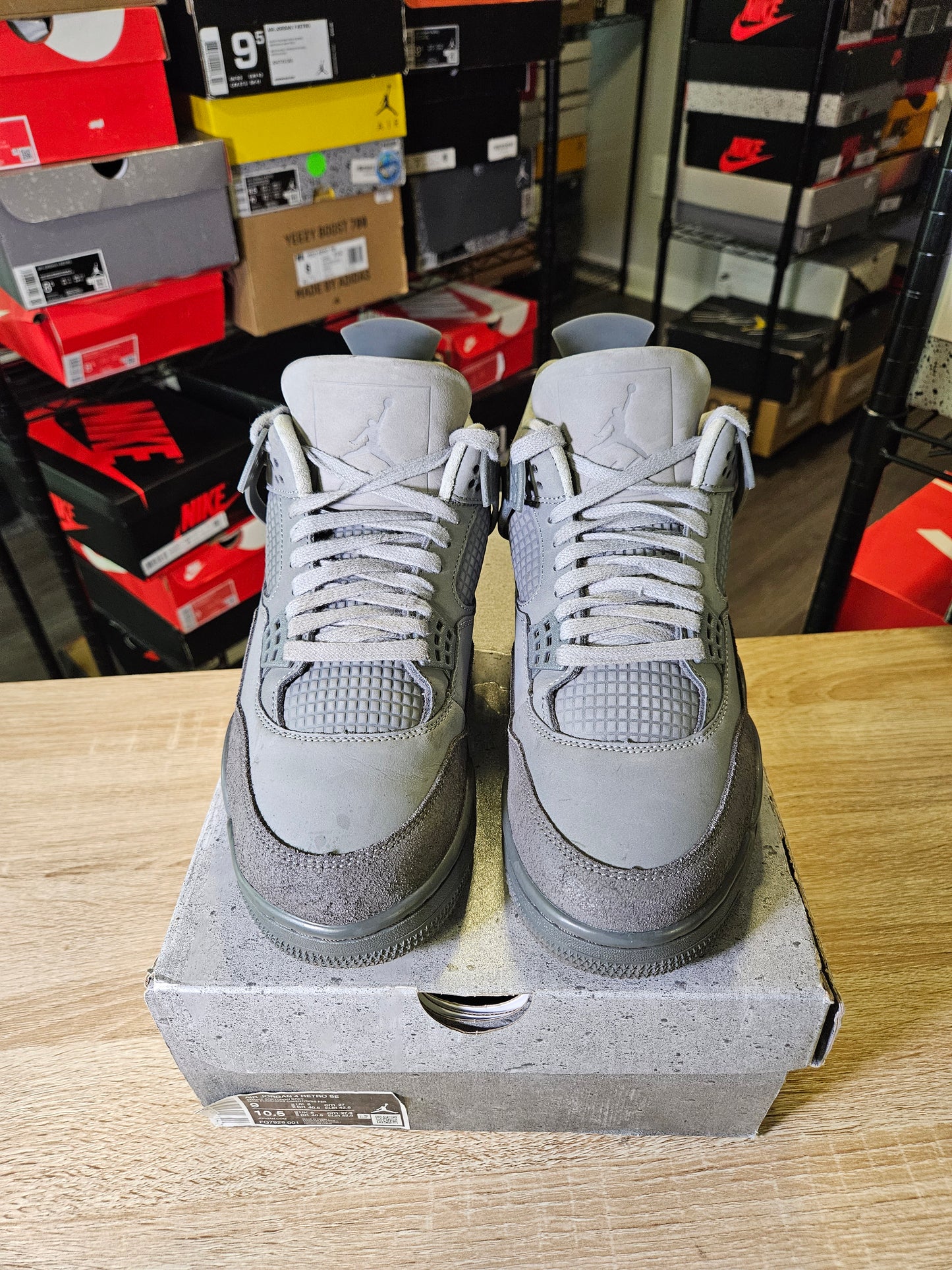 Size 9 - AJ 4 Retro SE Wet Cement
