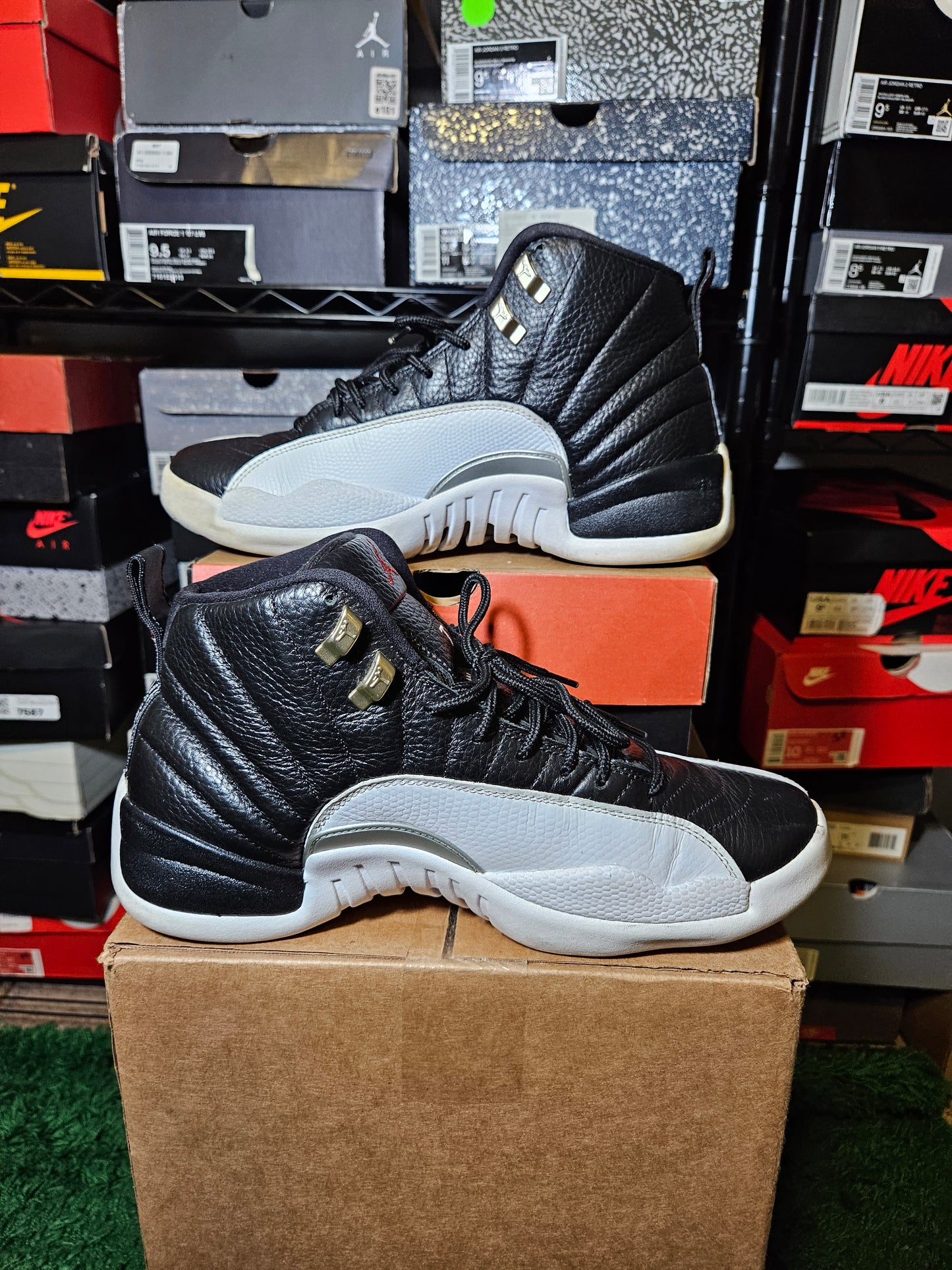 Size 10 - AJ 12 Retro Mid Playoff