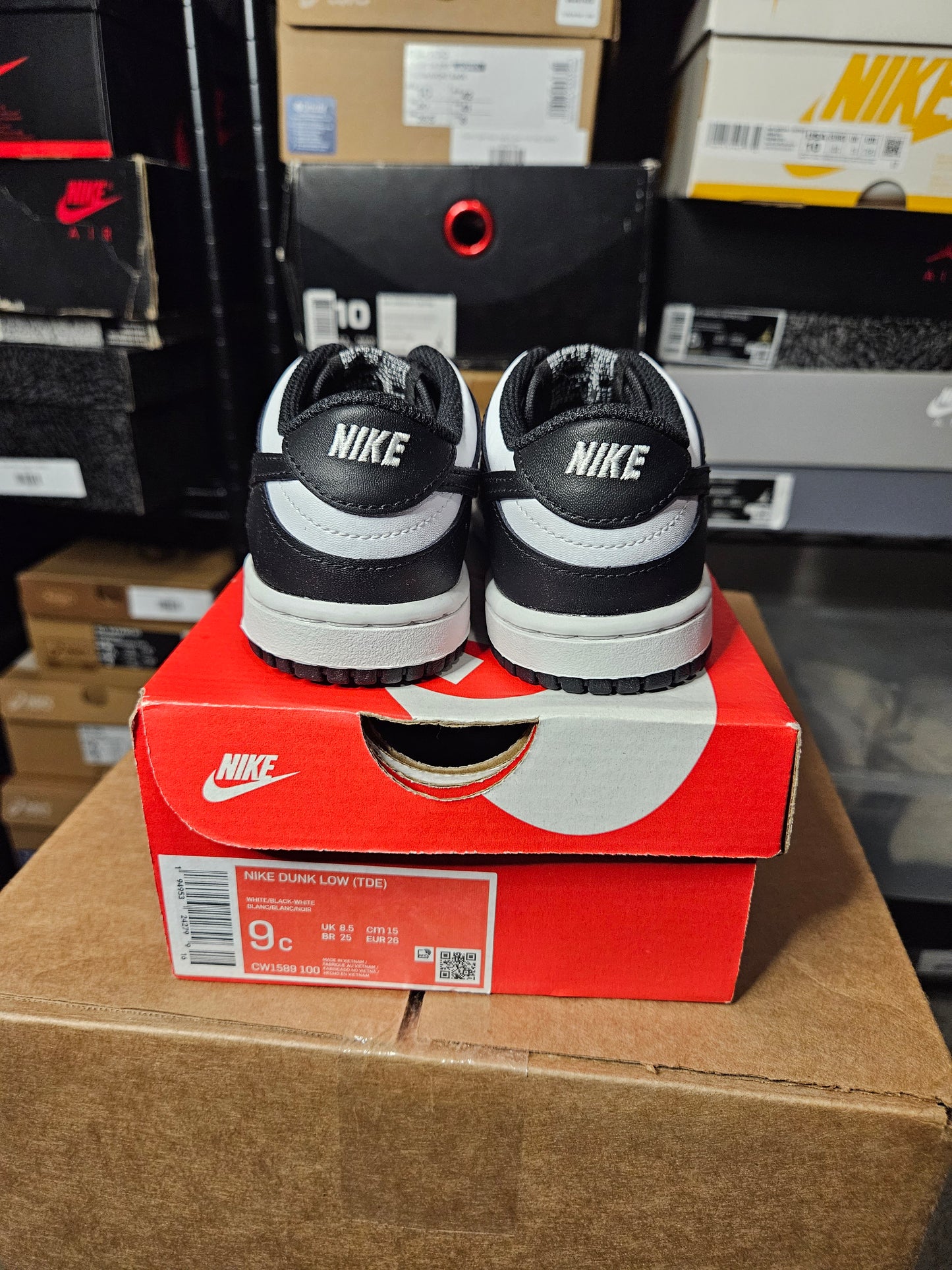 Size 9C - Panda Dunk